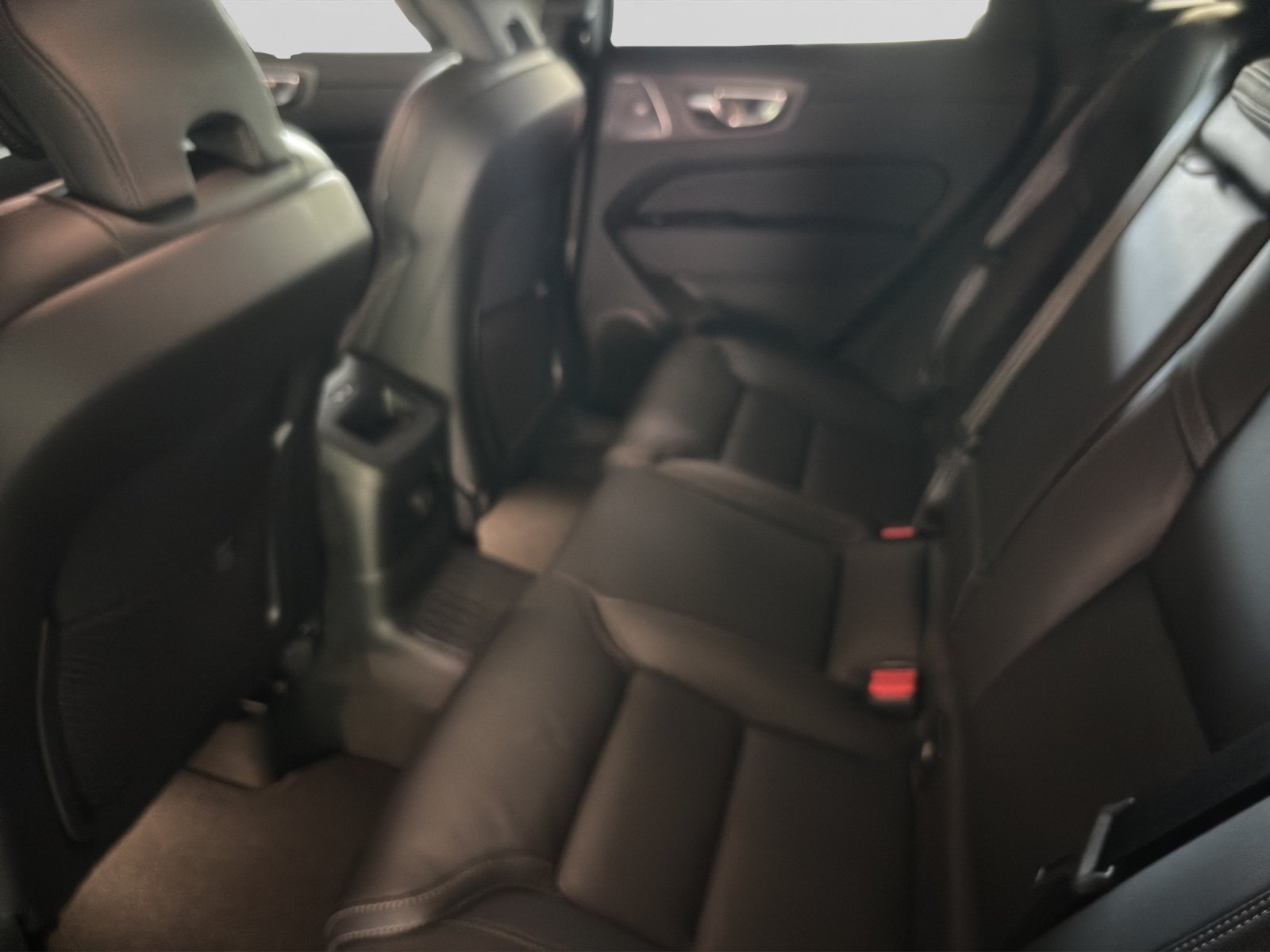 VOLVO XC60 2.0 T8 TE Ultra Dark eAWD, Plug-in-Hybrid Benzina/Elettrica, Auto nuove, Automatico - 5