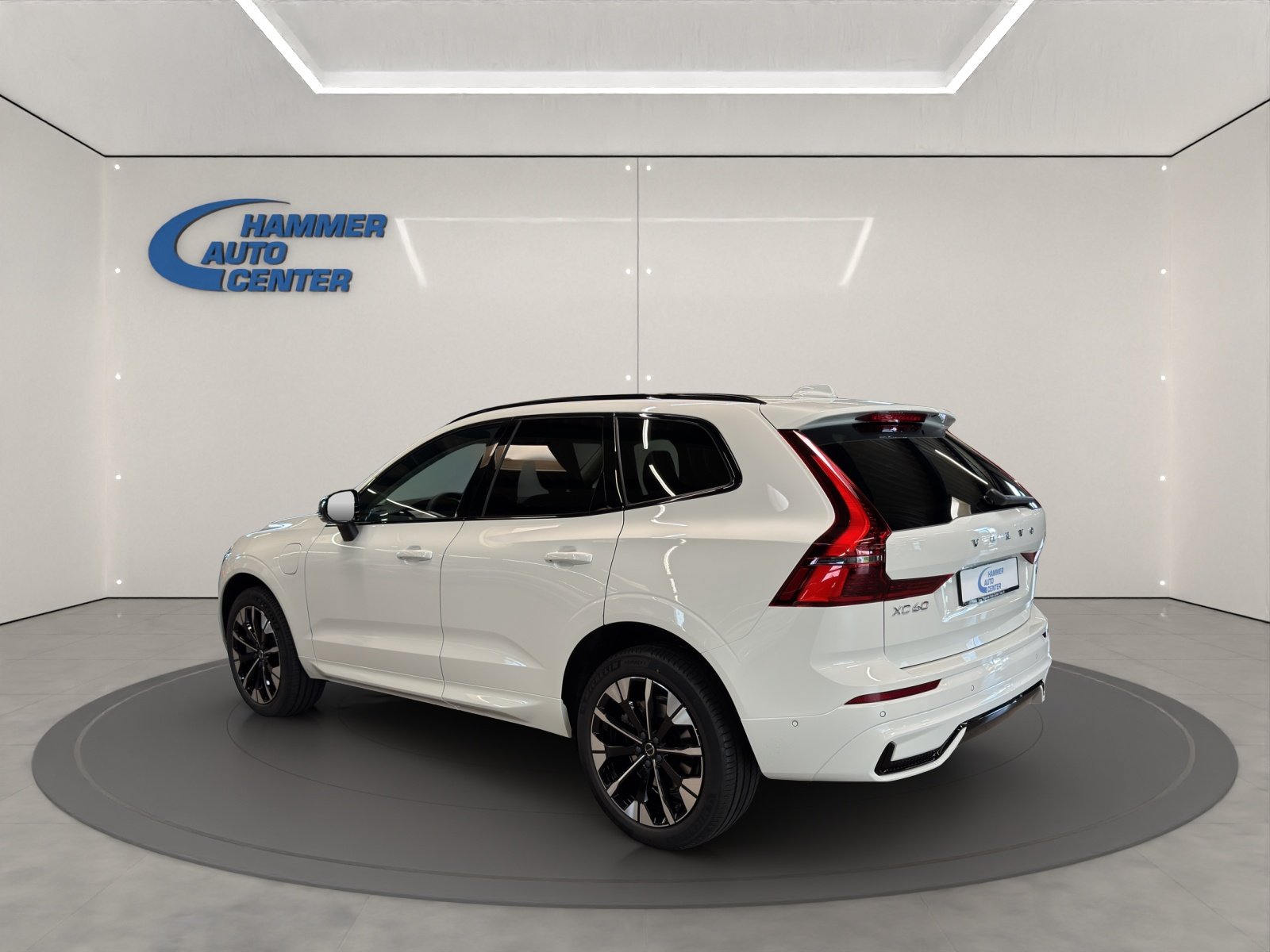 VOLVO XC60 2.0 T6 TE Plus Dark eAWD, Plug-in-Hybrid Benzin/Elektro, Neuwagen, Automatik - 3