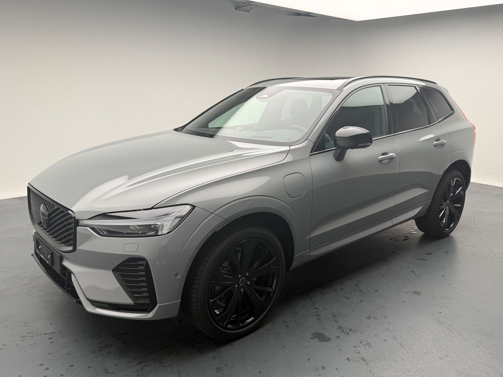 VOLVO XC60 2.0 T6 TE Black Edition eAWD