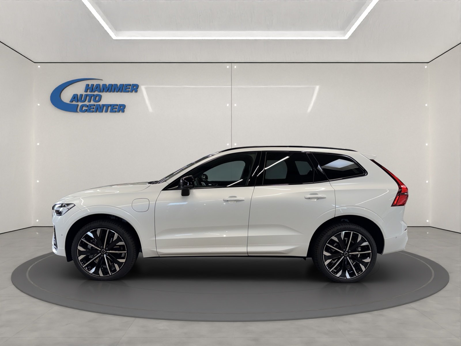 VOLVO XC60 2.0 T8 TE Ultra Dark eAWD, Plug-in-Hybrid Benzin/Elektro, Neuwagen, Automatik - 2