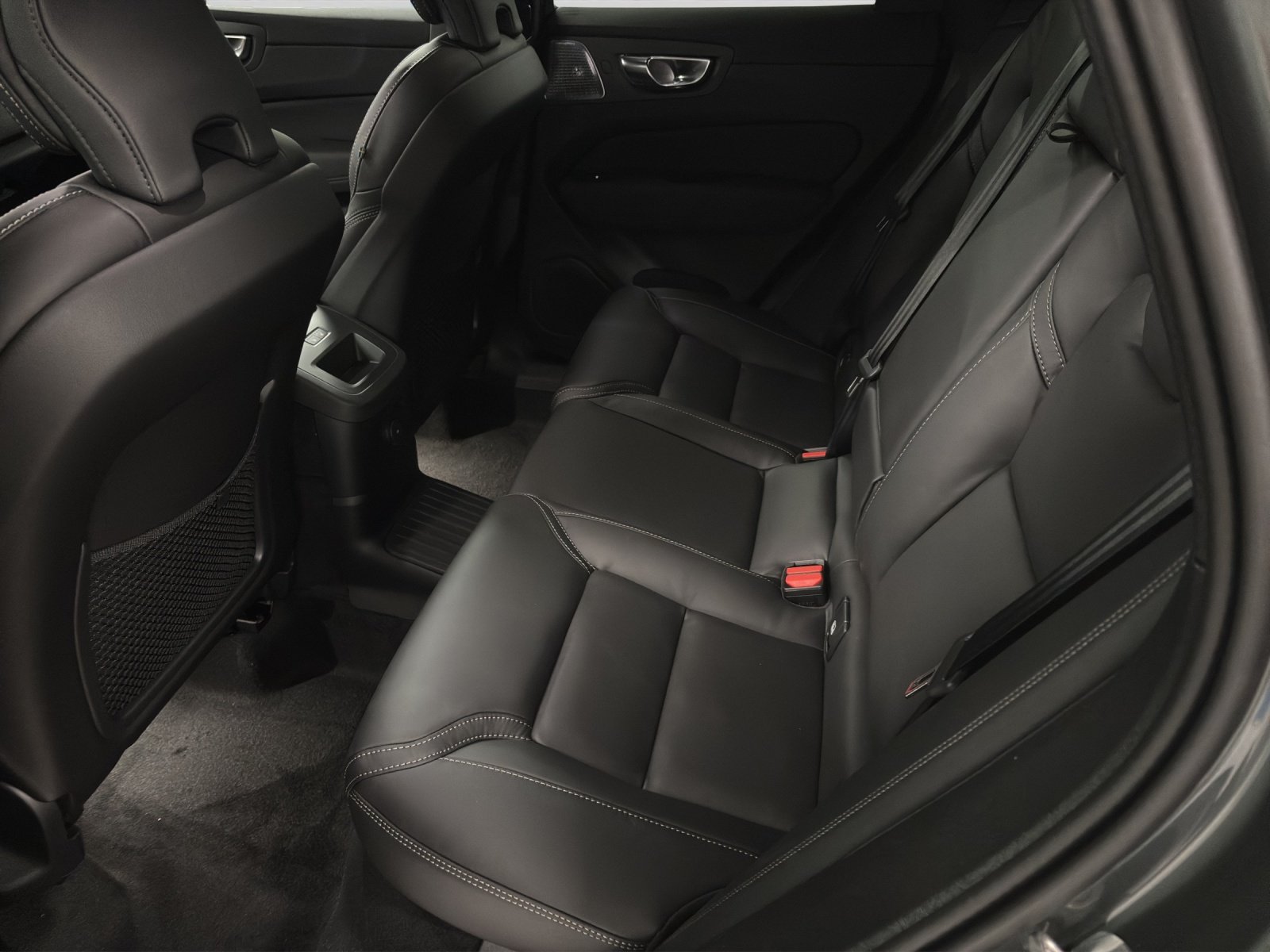 VOLVO XC60 2.0 T8 TE Ultra Dark eAWD, Plug-in-Hybrid Petrol/Electric, New car, Automatic - 5