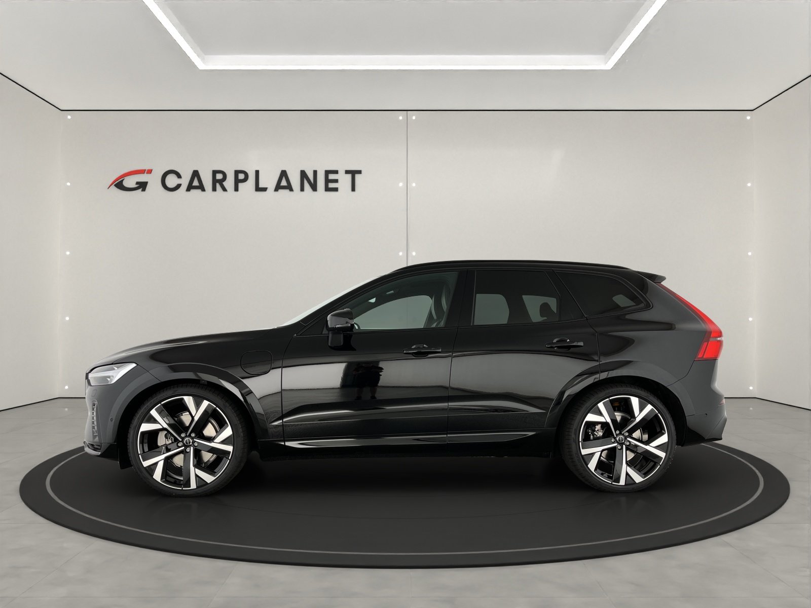 VOLVO XC60 2.0 T6 TE Black Edition eAWD, Hybride Rechargeable Essence/Électricité, Voiture nouvelle, Automatique - 2