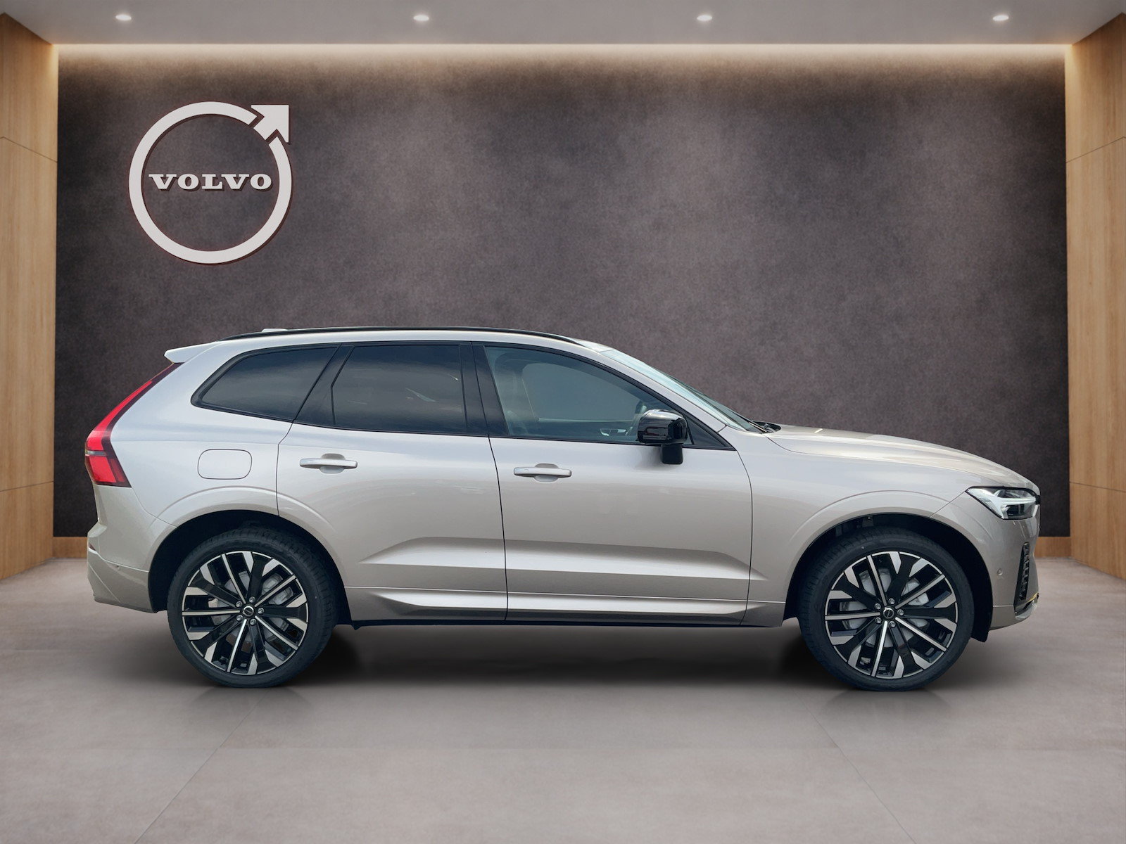 VOLVO XC60 2.0 B5 MH Ultra Dark AWD, Mild-Hybrid Petrol/Electric, New car, Automatic - 7