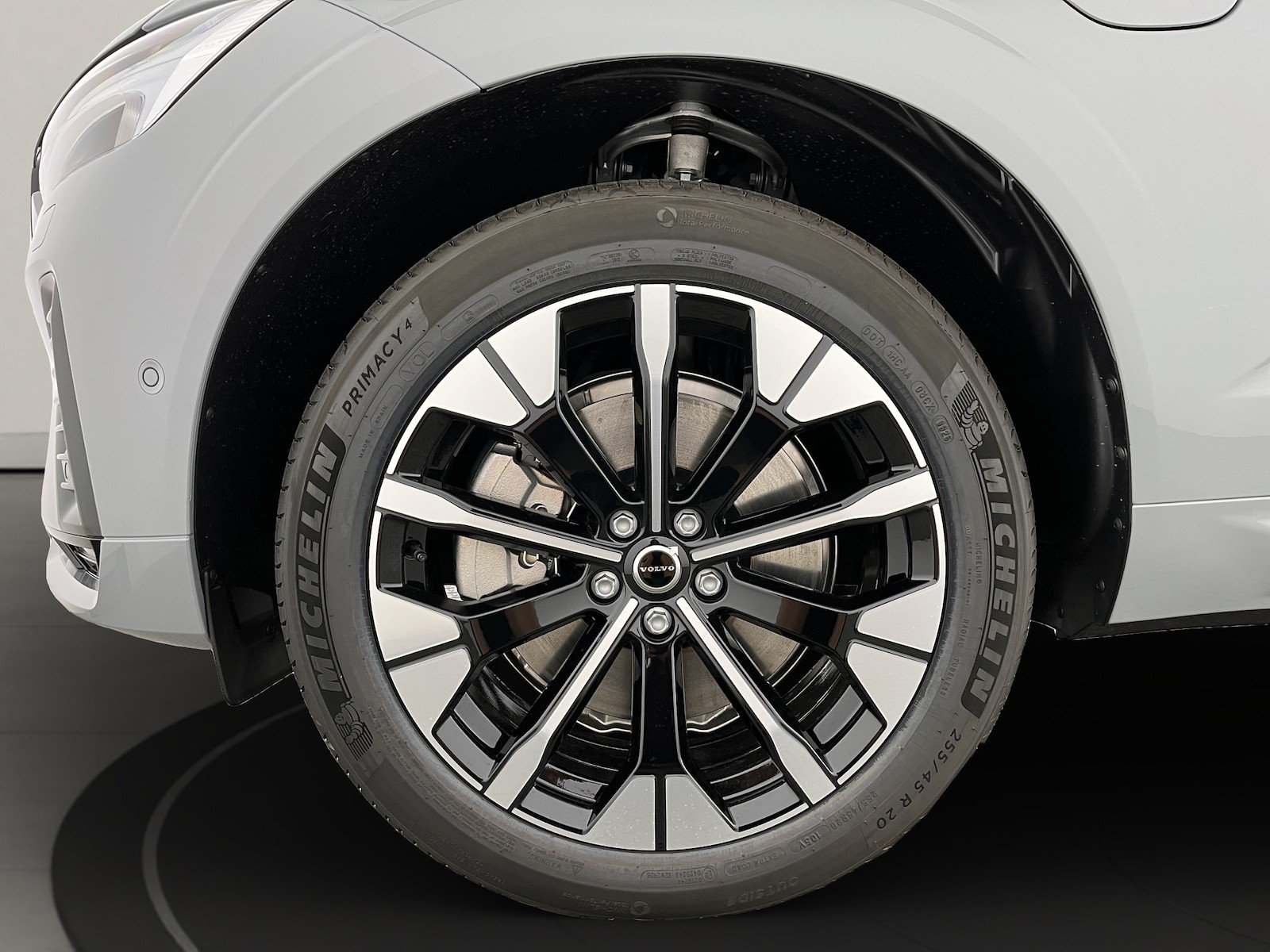 VOLVO XC60 2.0 T8 TE Ultra Dark eAWD, Plug-in-Hybrid Benzin/Elektro, Neuwagen, Automatik - 7