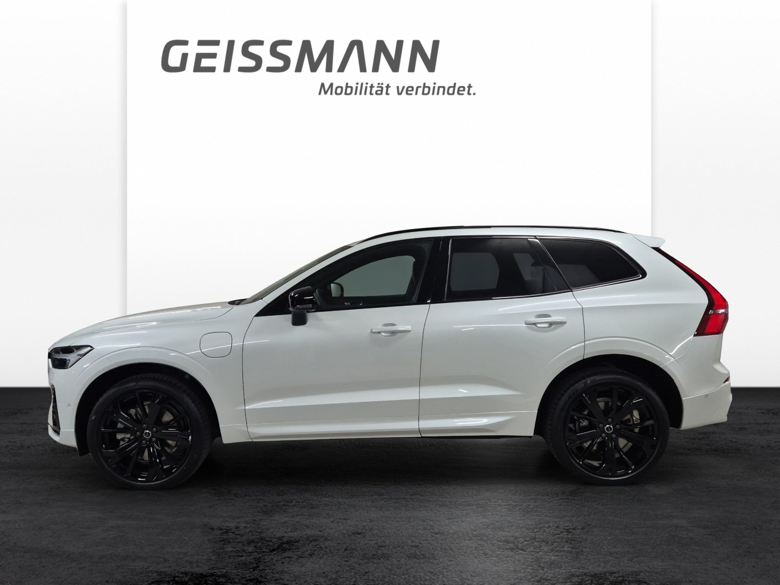 VOLVO XC60 2.0 T6 TE Black Edition eAWD, Plug-in-Hybrid Benzin/Elektro, Neuwagen, Automatik - 3