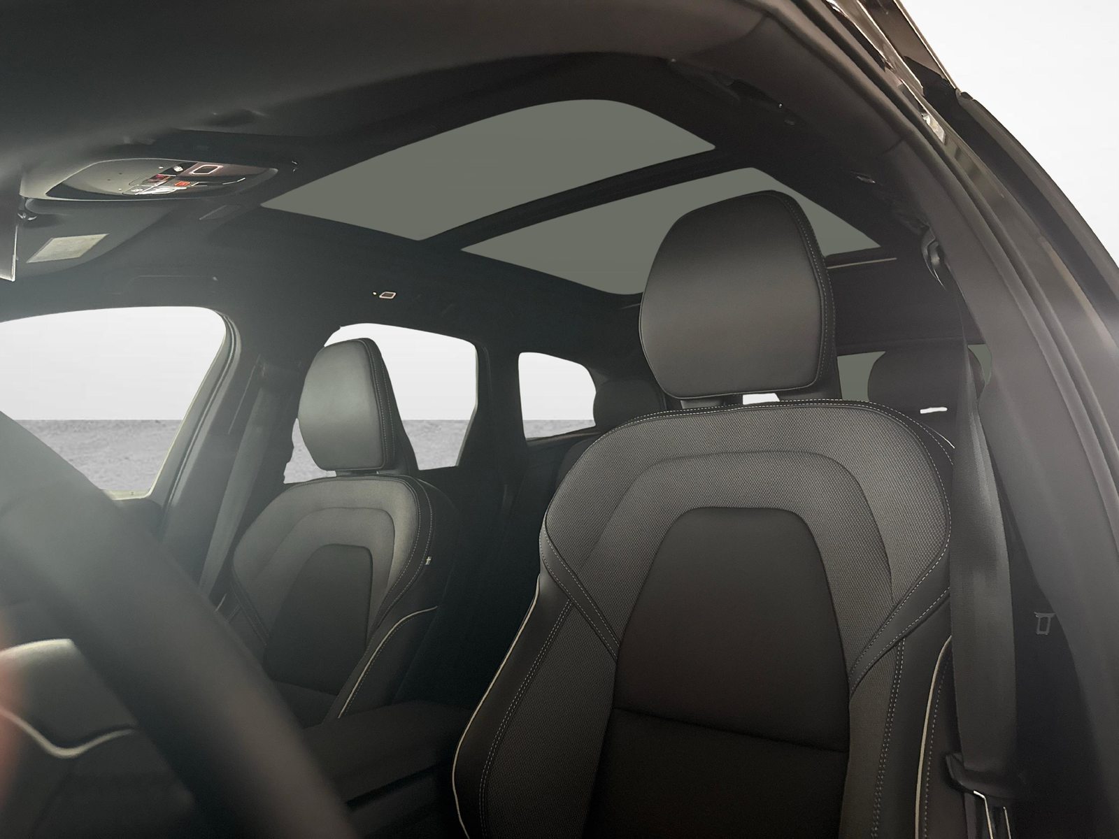 VOLVO XC60 2.0 T6 TE Black Edition eAWD, Plug-in-Hybrid Benzin/Elektro, Neuwagen, Automatik - 7
