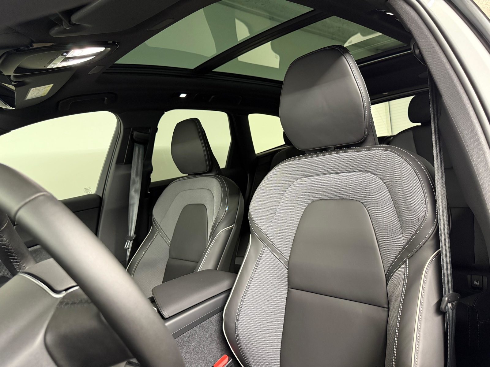 VOLVO XC60 2.0 T8 TE Black Edition eAWD, Plug-in-Hybrid Benzin/Elektro, Neuwagen, Automatik - 6