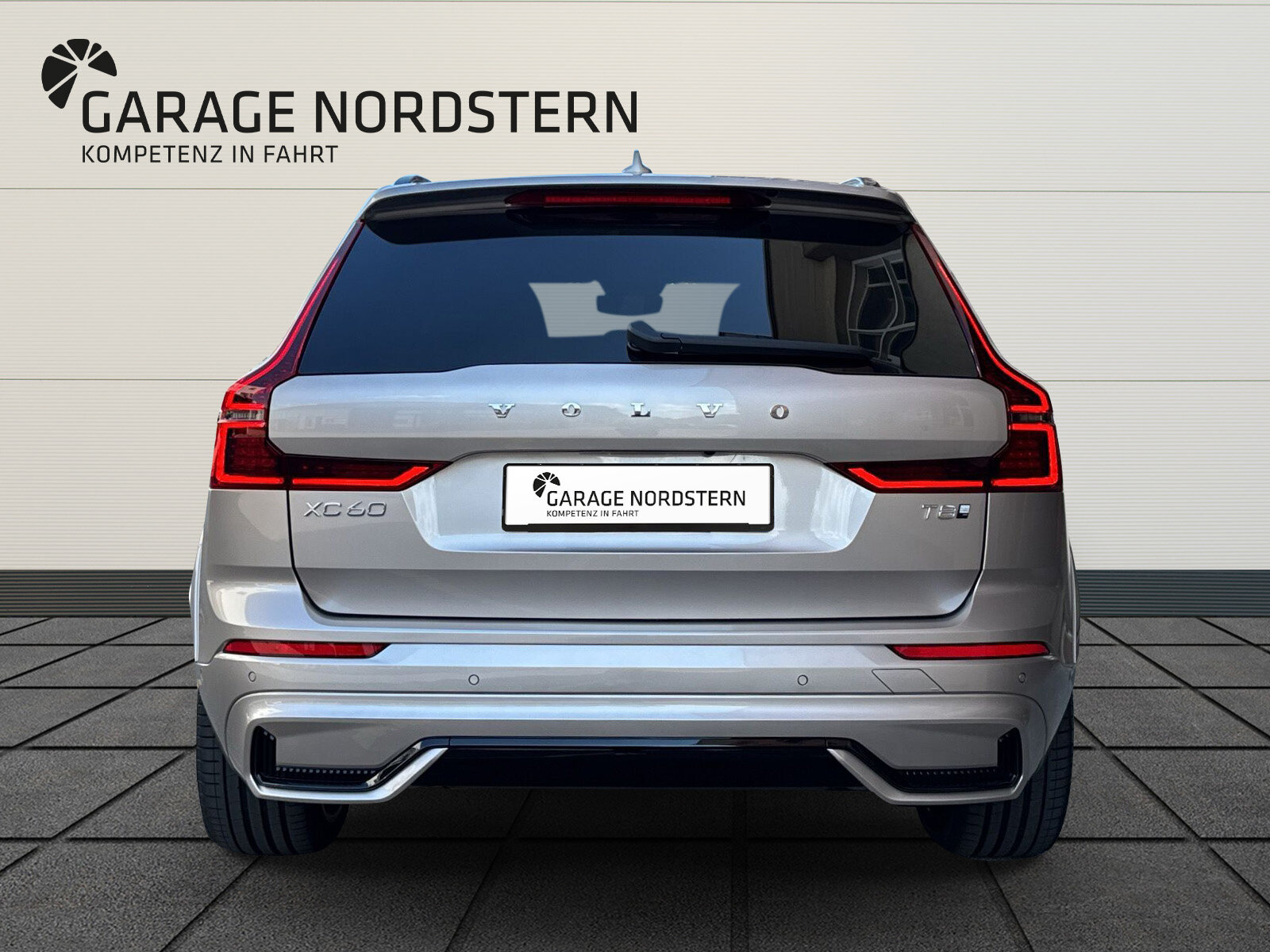 VOLVO XC60 2.0 T8 TE Ultra Dark eAWD, Hybride Rechargeable Essence/Électricité, Voiture nouvelle, Automatique - 4