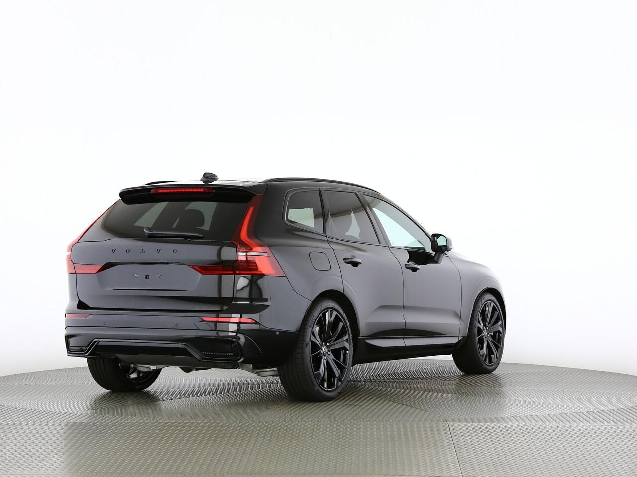 VOLVO XC60 2.0 T8 TE Black Edition eAWD, Plug-in-Hybrid Petrol/Electric, New car, Automatic - 2