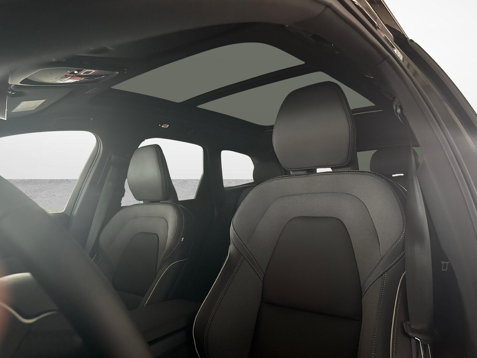 VOLVO XC60 2.0 T6 TE Black Edition eAWD, Plug-in-Hybrid Benzin/Elektro, Neuwagen, Automatik - 7