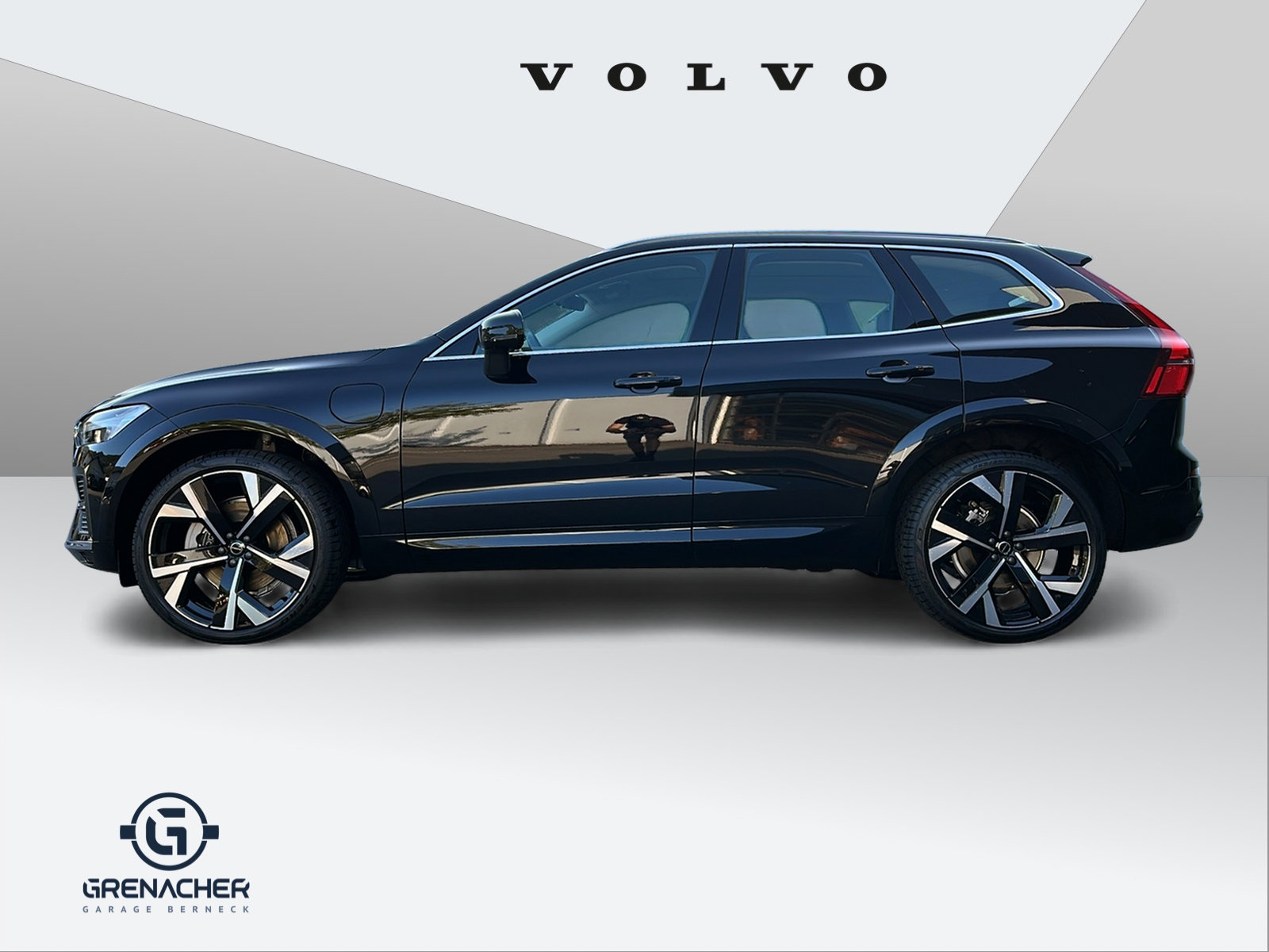 VOLVO XC60 2.0 T8 TE Ultra Bright eAWD, Hybride Rechargeable Essence/Électricité, Voiture nouvelle, Automatique - 2