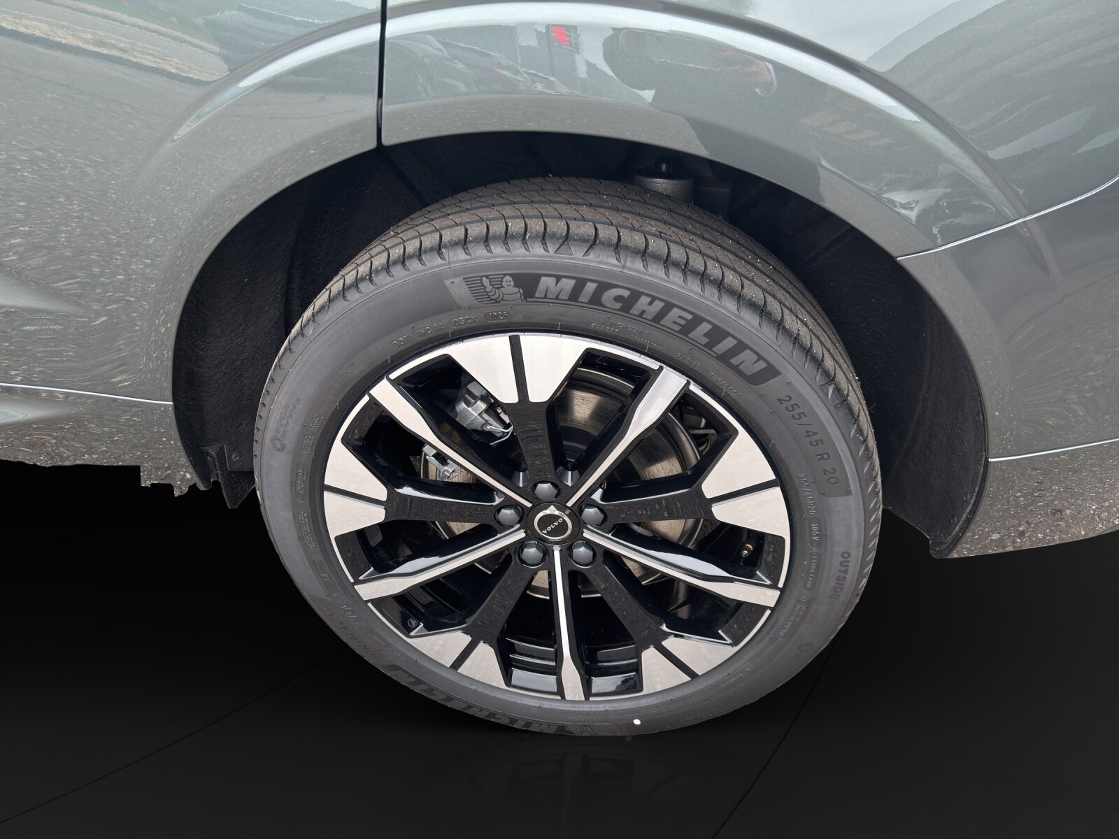 VOLVO XC60 2.0 T6 TE Plus Dark eAWD, Plug-in-Hybrid Petrol/Electric, New car, Automatic - 2