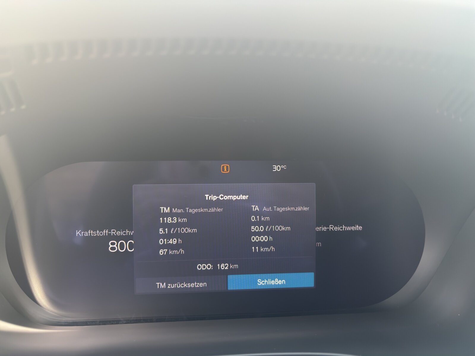 VOLVO XC60 2.0 T6 TE Plus Dark eAWD, Plug-in-Hybrid Petrol/Electric, New car, Automatic - 4