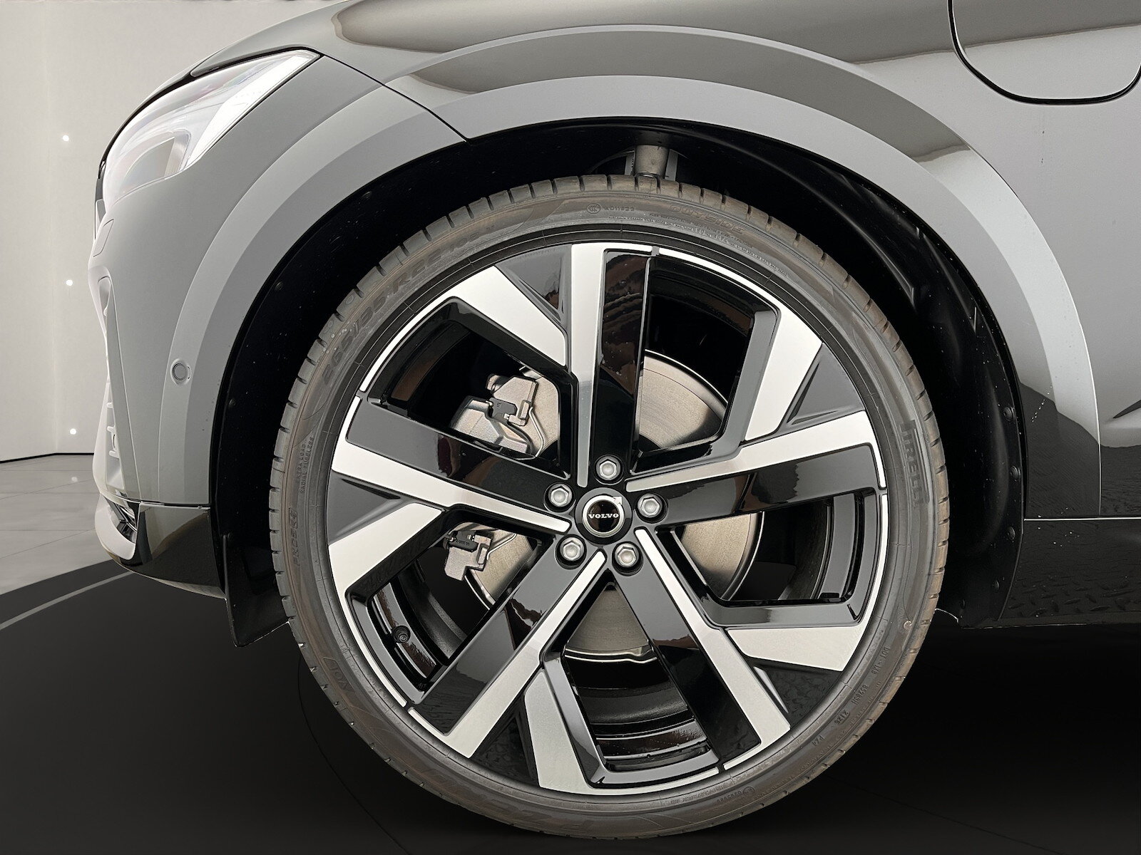 VOLVO XC60 2.0 T8 TE Black Edition eAWD, Hybride Rechargeable Essence/Électricité, Voiture nouvelle, Automatique - 7