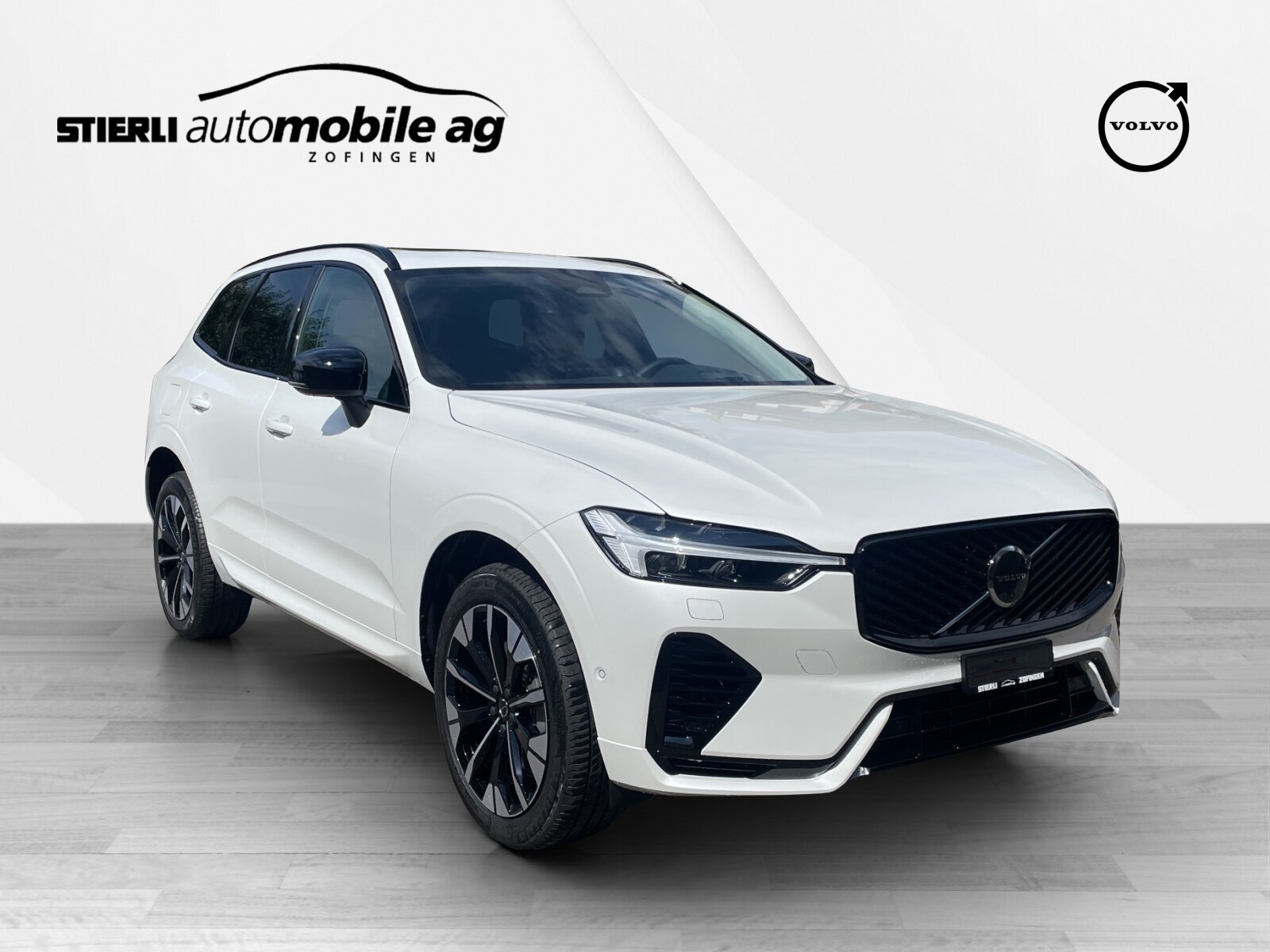 VOLVO XC60 2.0 T6 TE Ultra Dark eAWD, Hybride Rechargeable Essence/Électricité, Voiture nouvelle, Automatique - 3