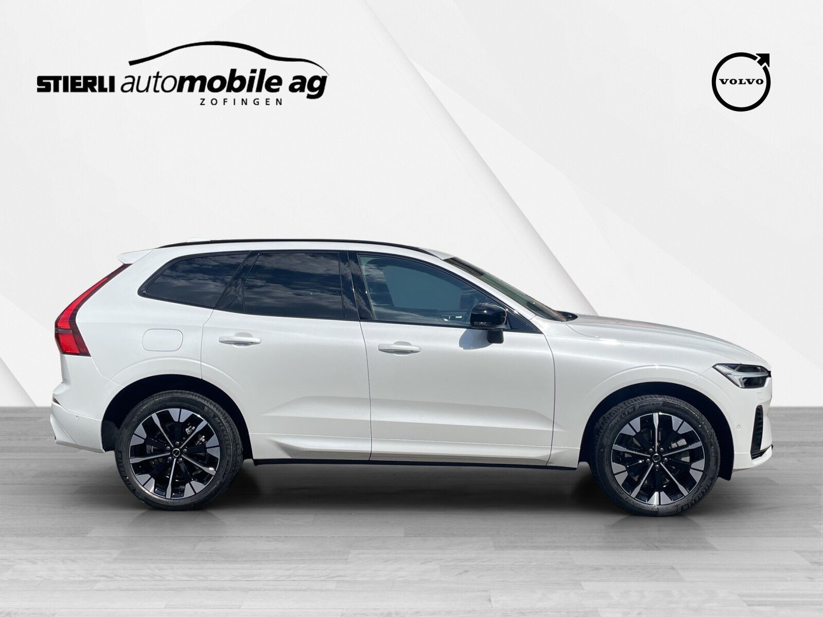 VOLVO XC60 2.0 T6 TE Ultra Dark eAWD, Hybride Rechargeable Essence/Électricité, Voiture nouvelle, Automatique - 4