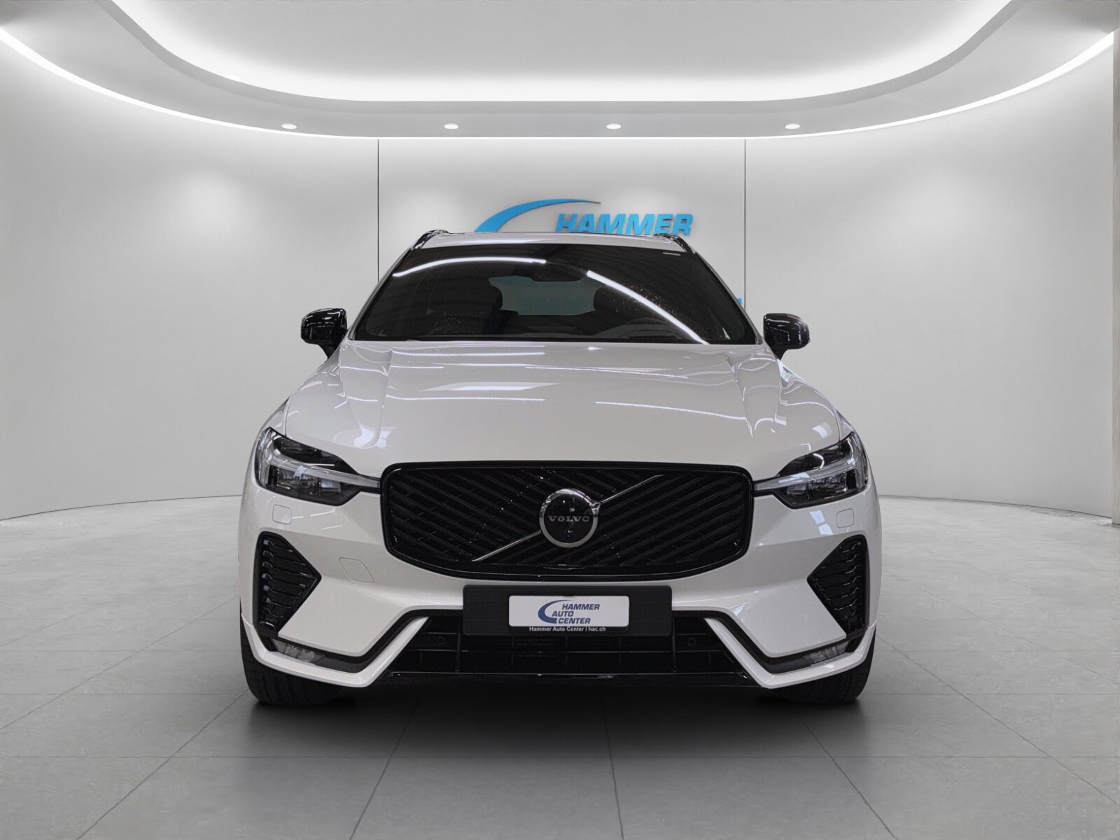 VOLVO XC60 2.0 B5 MH Ultra Dark AWD, Mild-Hybrid Petrol/Electric, New car, Automatic - 6