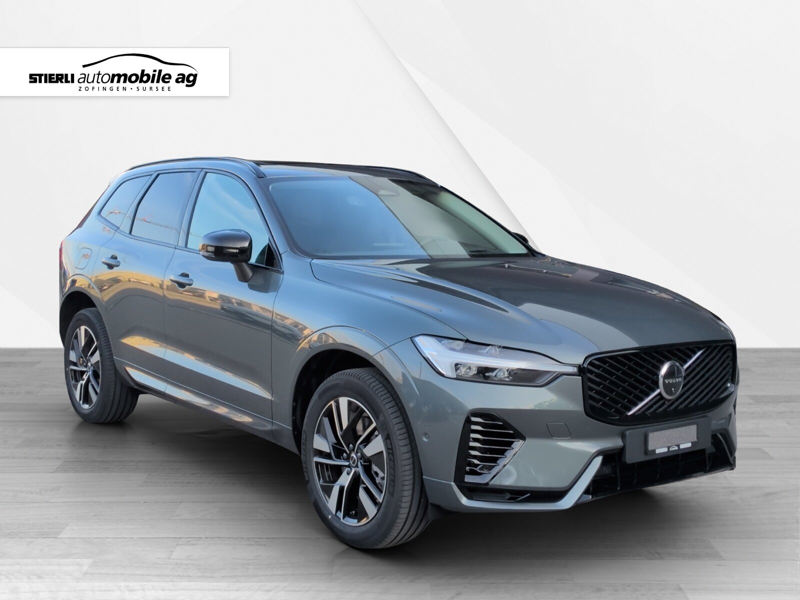 VOLVO XC60 2.0 T6 TE Plus Dark eAWD, Plug-in-Hybrid Petrol/Electric, New car, Automatic - 3