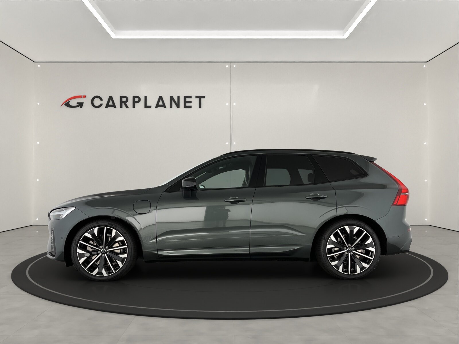 VOLVO XC60 2.0 T6 TE Ultra Dark eAWD, Plug-in-Hybrid Petrol/Electric, New car, Automatic - 3