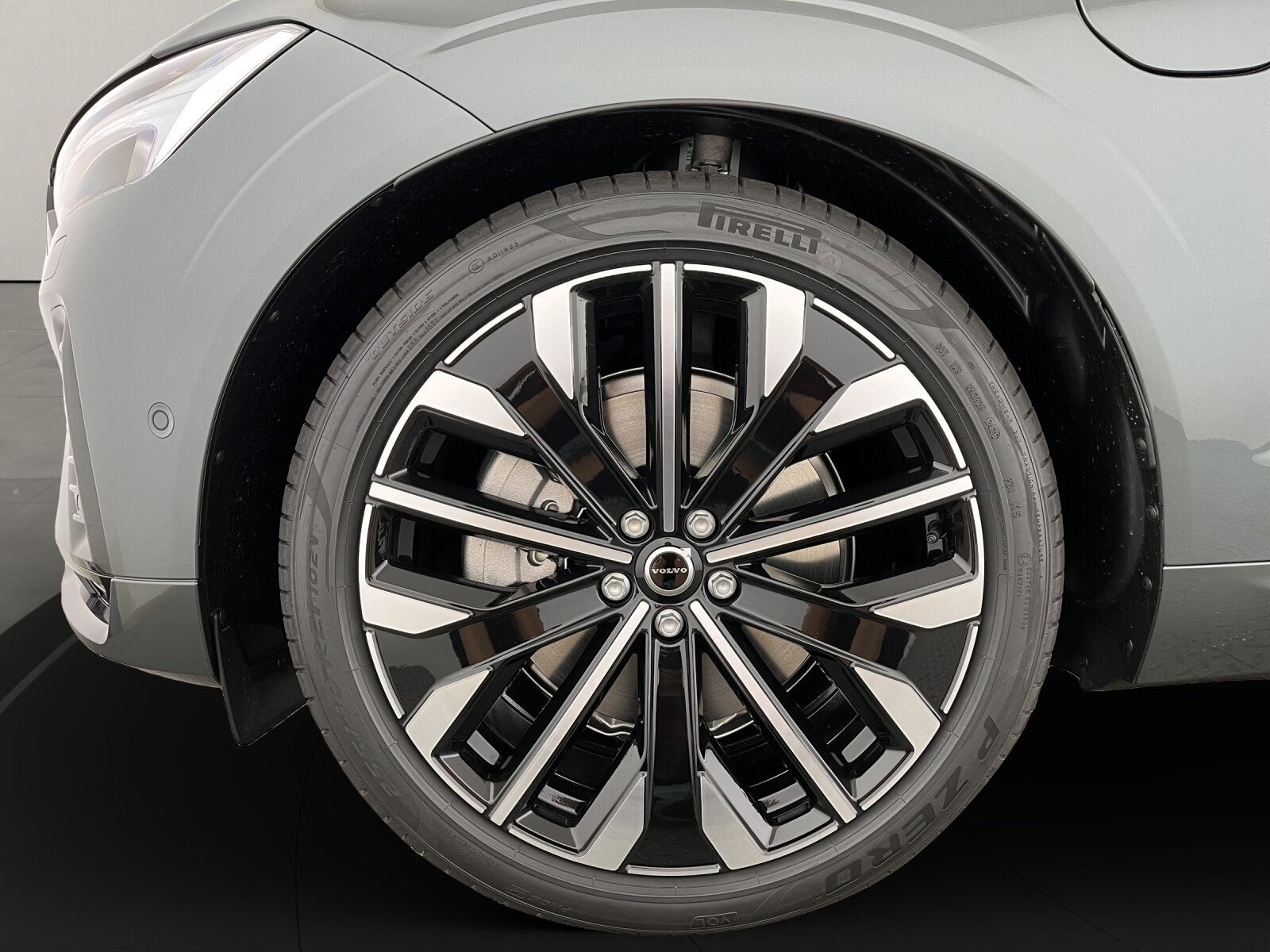 VOLVO XC60 2.0 T6 TE Ultra Dark eAWD, Plug-in-Hybrid Petrol/Electric, New car, Automatic - 7