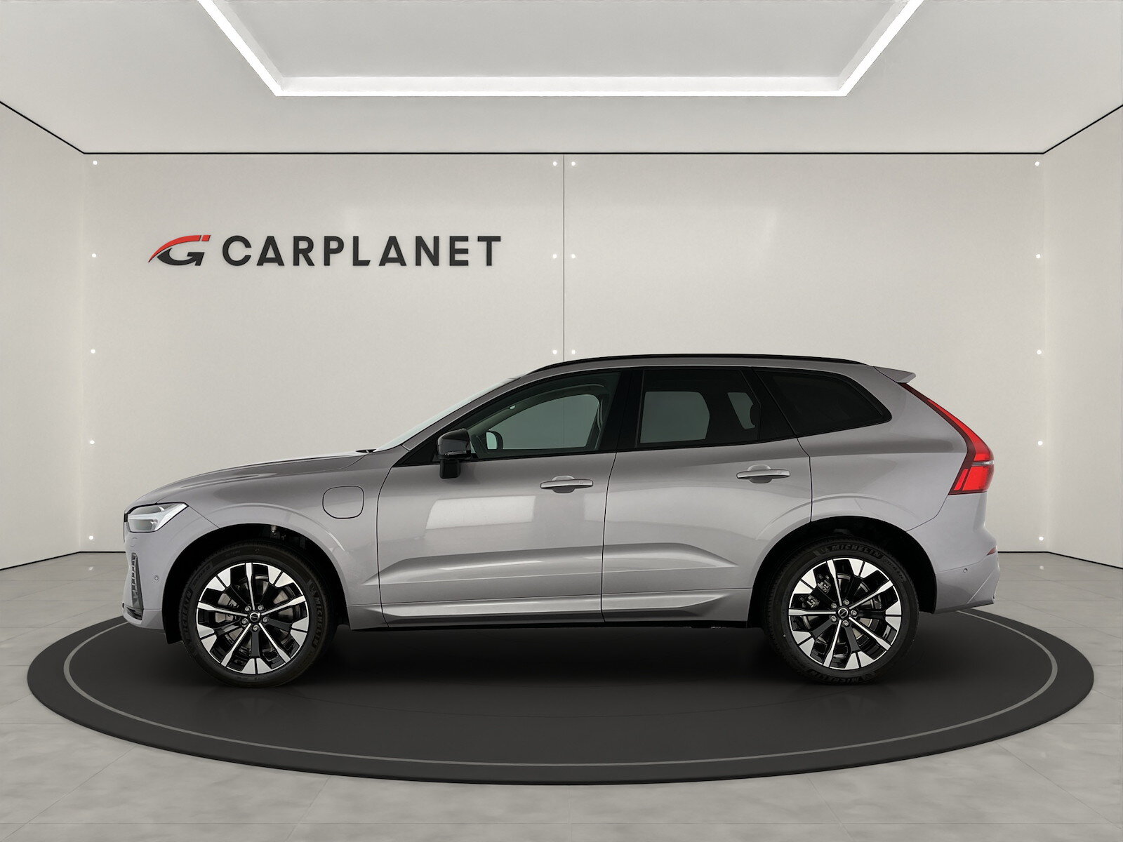 VOLVO XC60 2.0 T8 TE Ultra Dark eAWD, Plug-in-Hybrid Petrol/Electric, New car, Automatic - 3