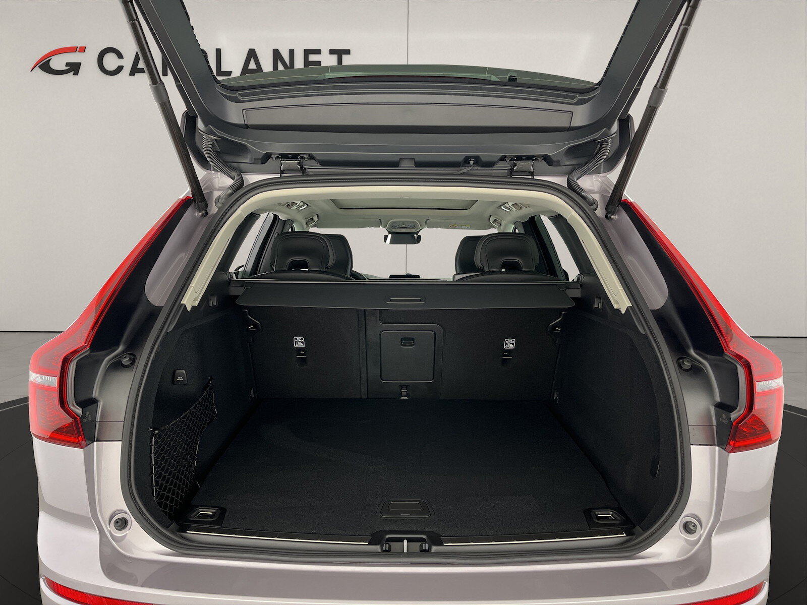 VOLVO XC60 2.0 T8 TE Ultra Dark eAWD, Plug-in-Hybrid Petrol/Electric, New car, Automatic - 6