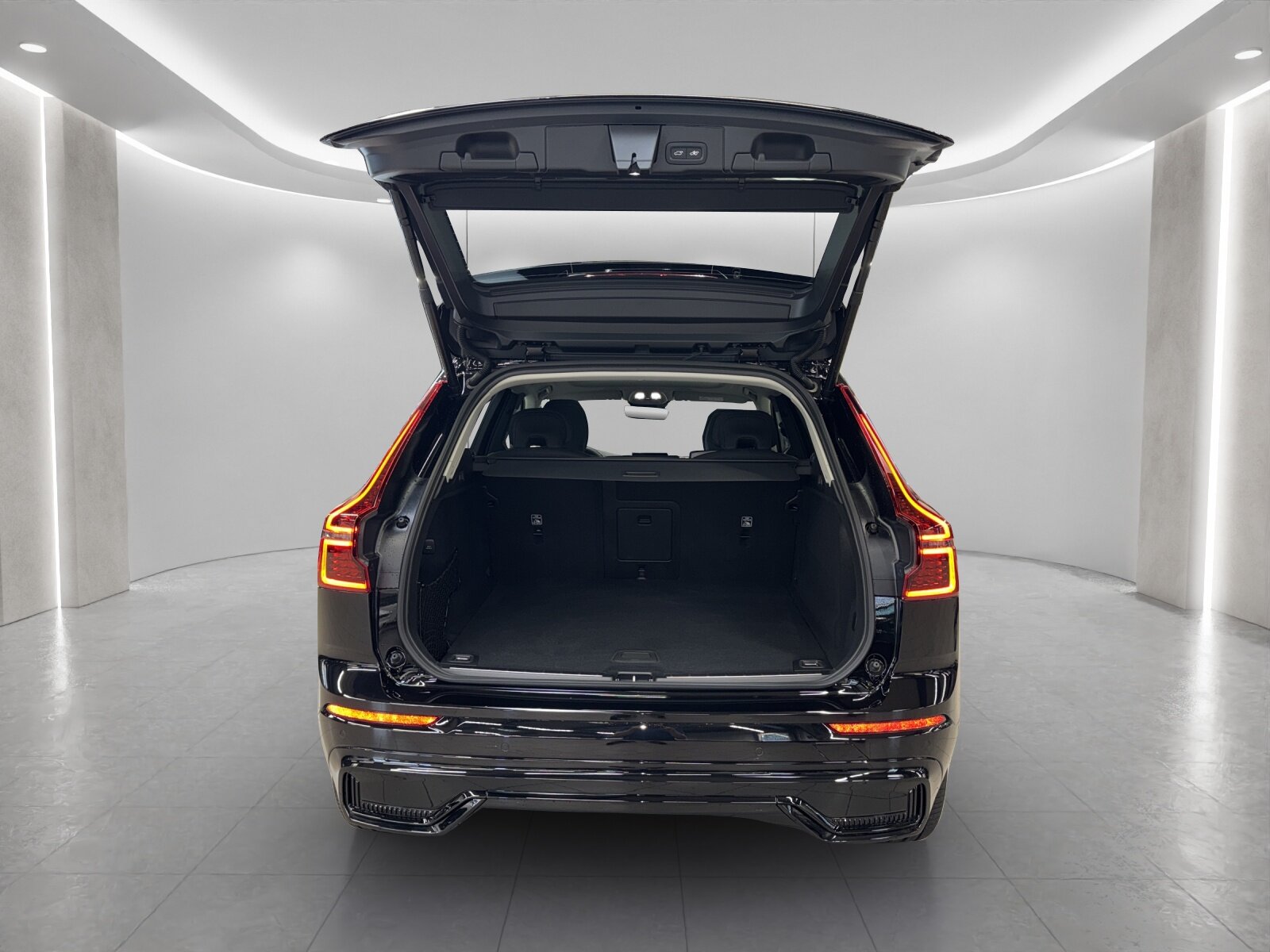 VOLVO XC60 2.0 B5 MH Plus Dark AWD, Mild-Hybrid Benzin/Elektro, Neuwagen, Automatik - 4