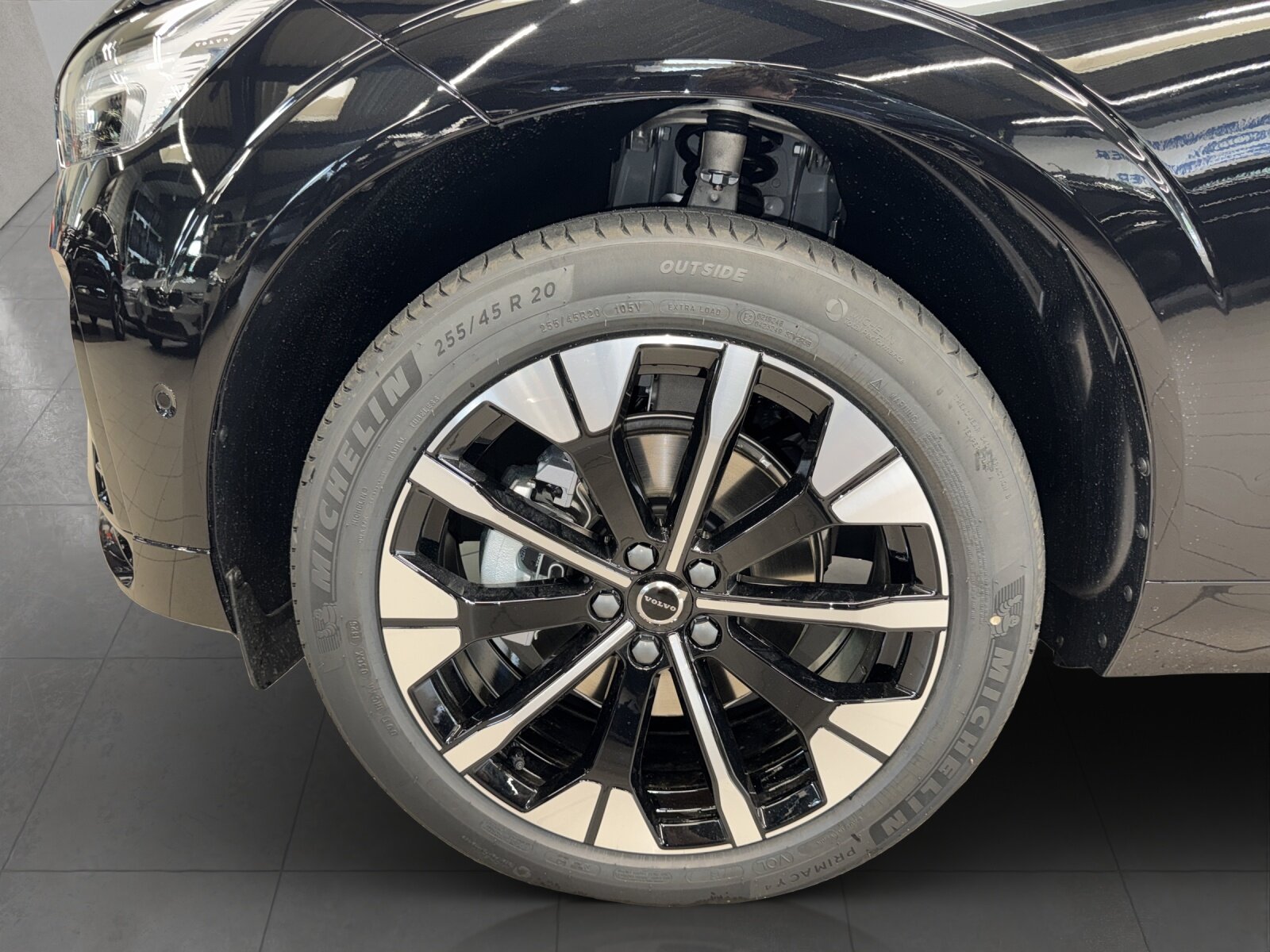 VOLVO XC60 2.0 B5 MH Plus Dark AWD, Mild-Hybrid Benzin/Elektro, Neuwagen, Automatik - 7