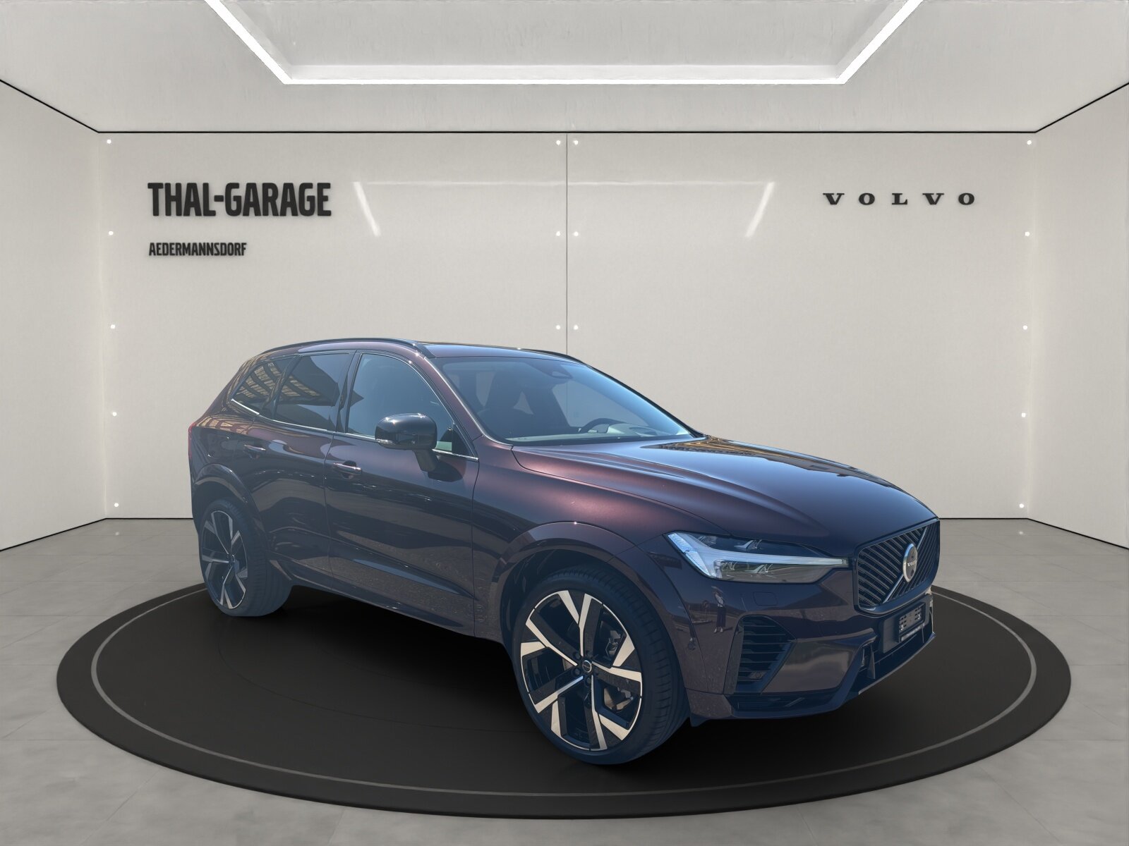 VOLVO XC60 2.0 T6 TE Ultra Dark eAWD, Plug-in-Hybrid Petrol/Electric, New car, Automatic - 3