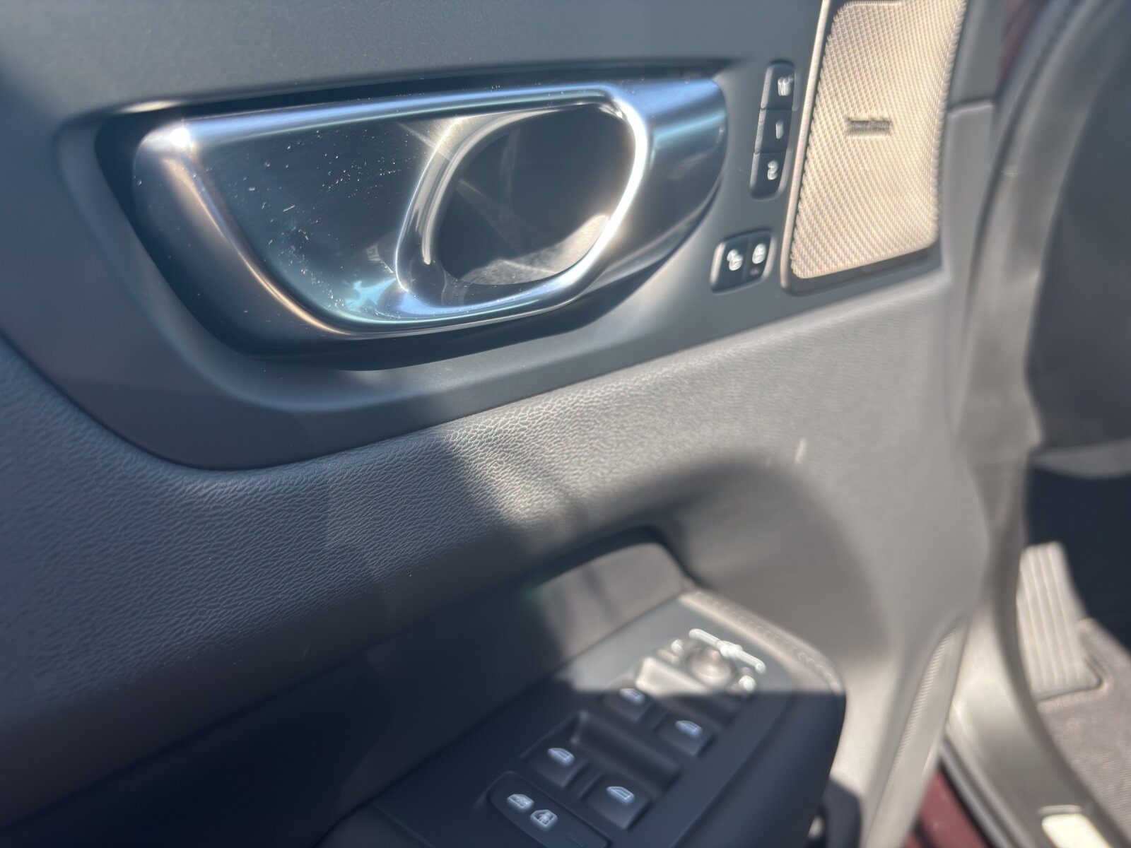 VOLVO XC60 2.0 T6 TE Ultra Dark eAWD, Plug-in-Hybrid Petrol/Electric, New car, Automatic - 7