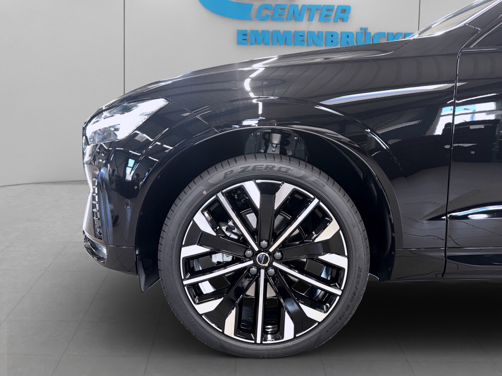 VOLVO XC60 2.0 B5 MH Ultra Dark AWD, Hybride Leggero Benzina/Elettrica, Auto nuove, Automatico - 7