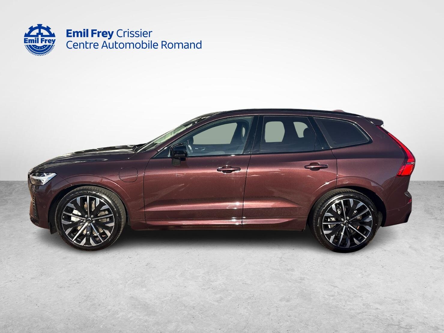VOLVO XC60 2.0 T6 TE Ultra Dark eAWD, Plug-in-Hybrid Petrol/Electric, New car, Automatic - 2