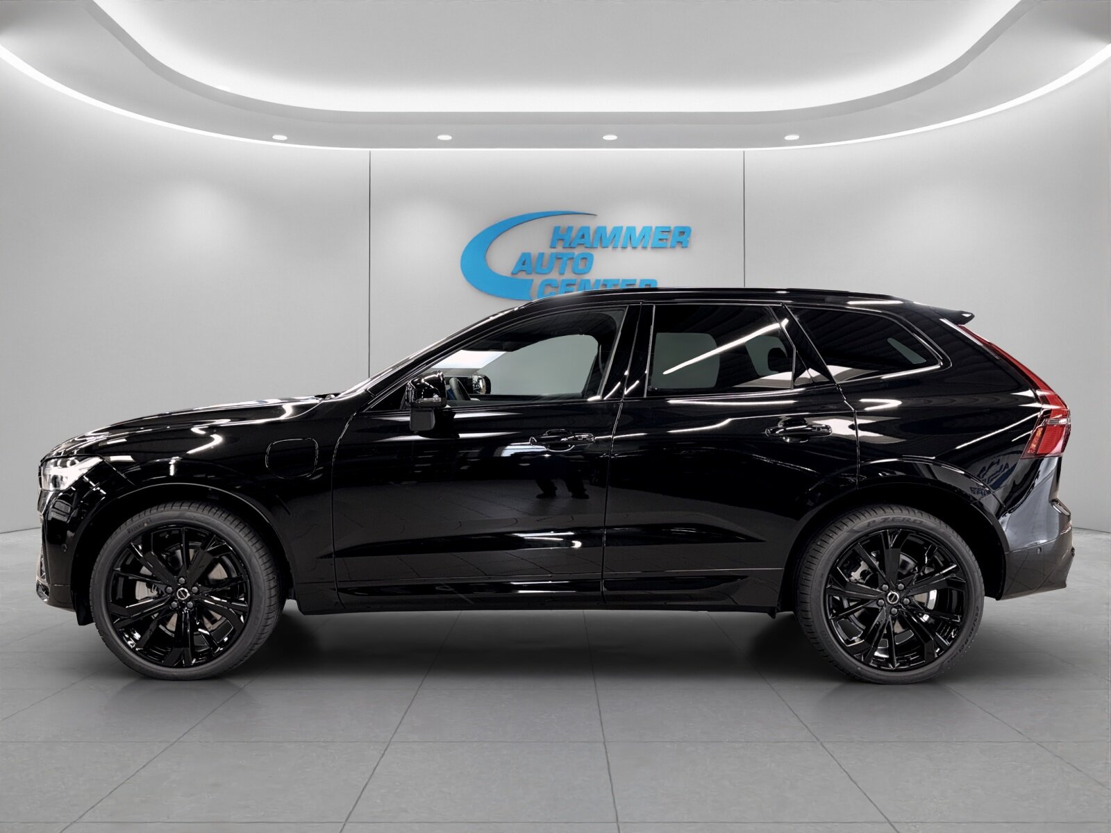 VOLVO XC60 2.0 T8 TE Black Edition eAWD, Plug-in-Hybrid Petrol/Electric, New car, Automatic - 2