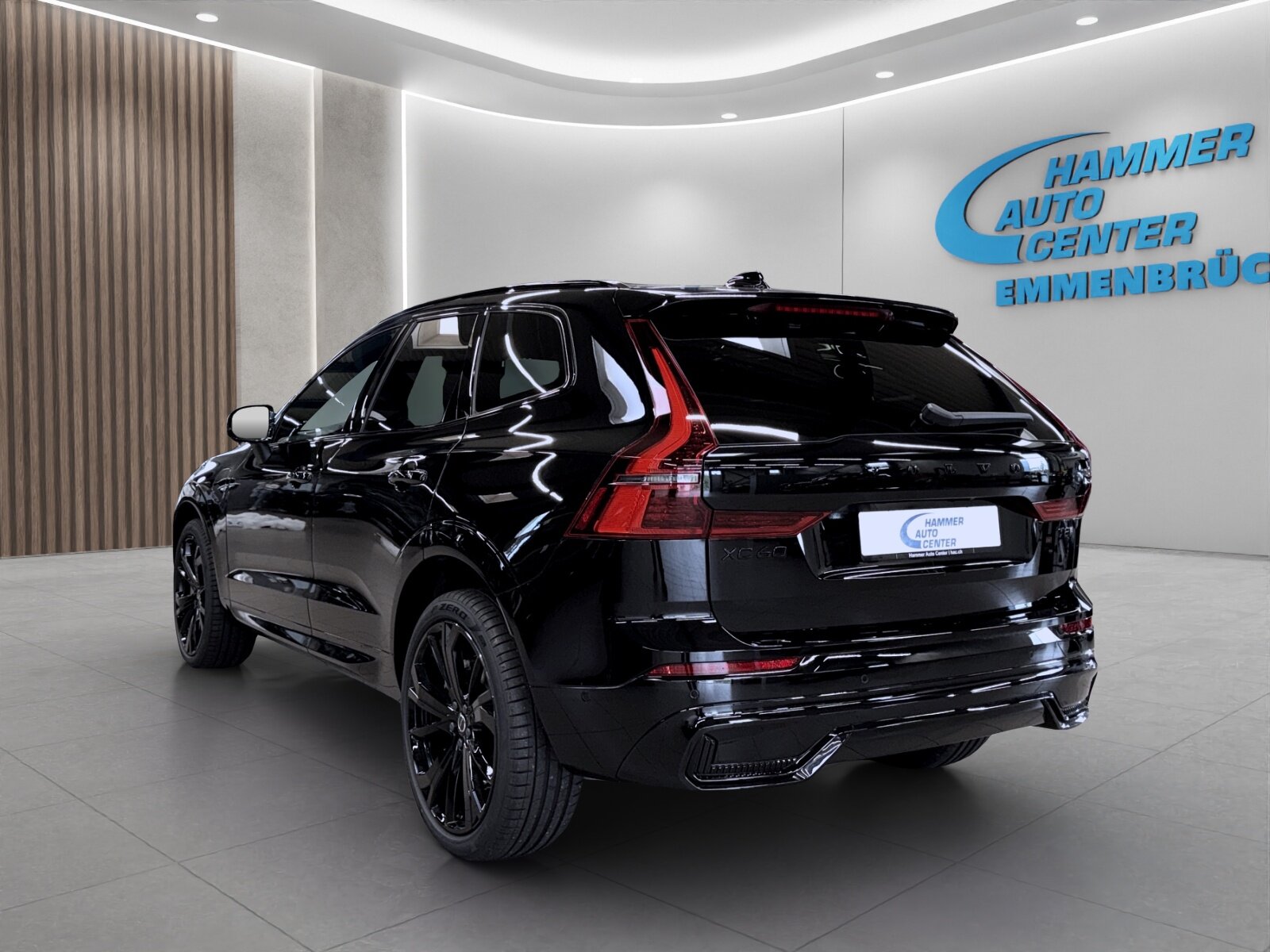 VOLVO XC60 2.0 T8 TE Black Edition eAWD, Plug-in-Hybrid Petrol/Electric, New car, Automatic - 3