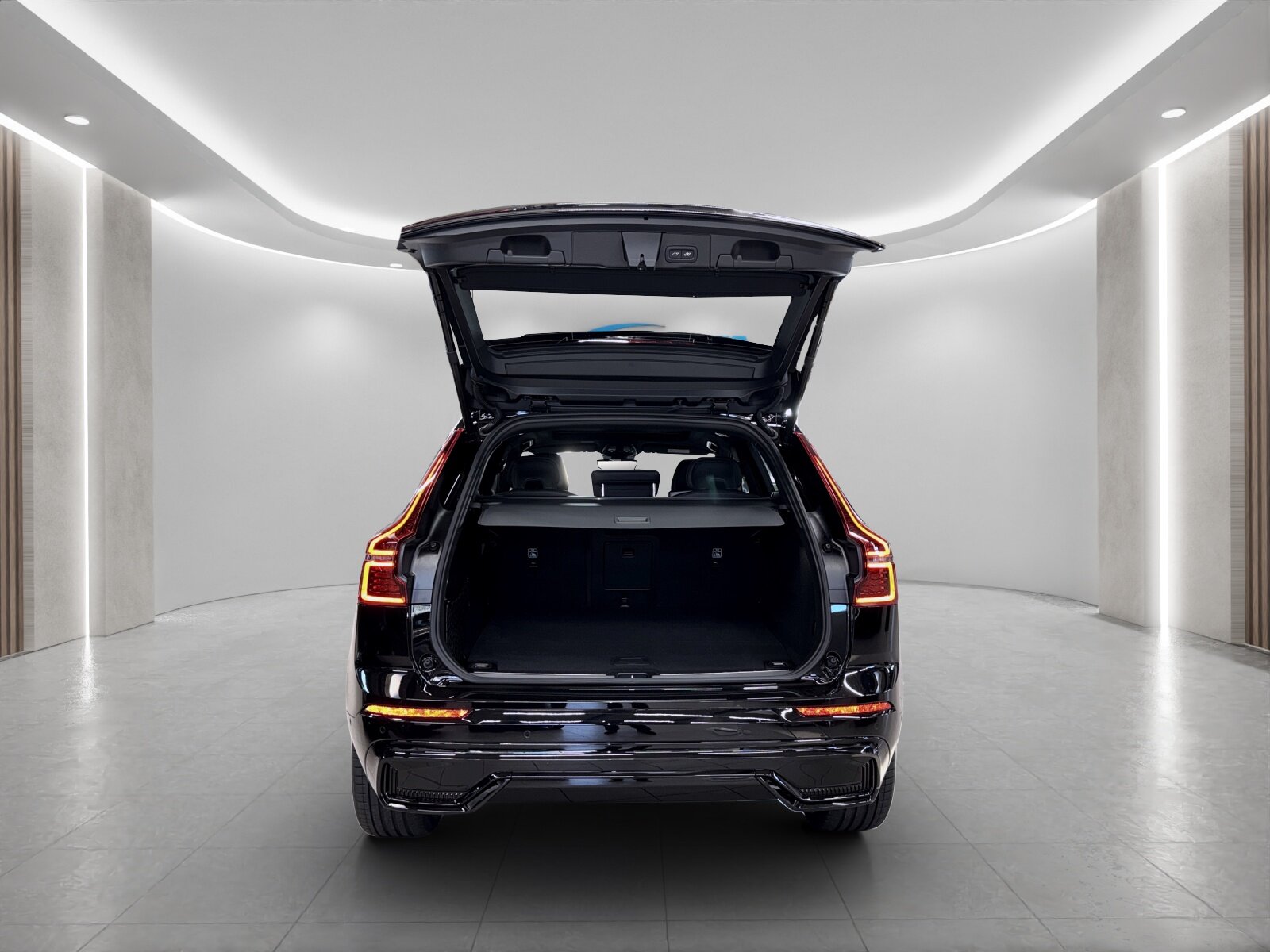 VOLVO XC60 2.0 T6 TE Black Edition eAWD, Plug-in-Hybrid Petrol/Electric, New car, Automatic - 5