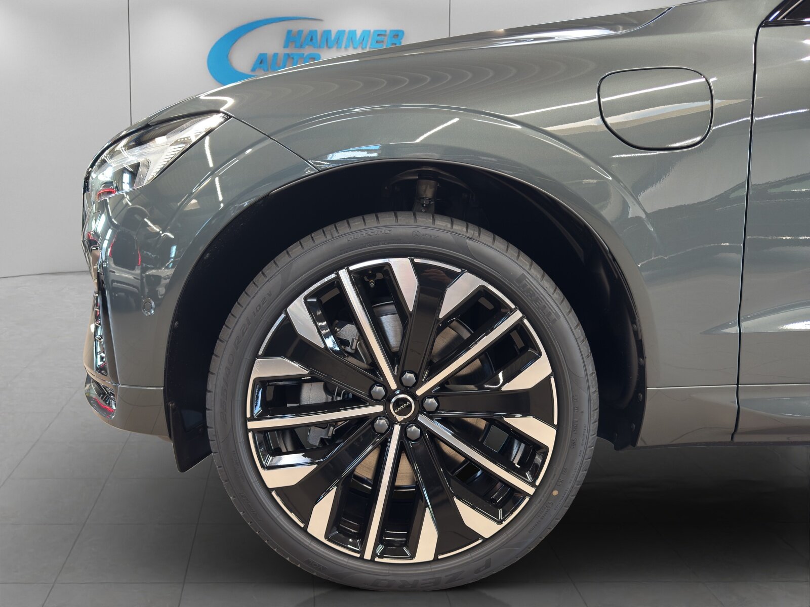 VOLVO XC60 2.0 T8 TE Ultra Dark eAWD, Plug-in-Hybrid Petrol/Electric, New car, Automatic - 7