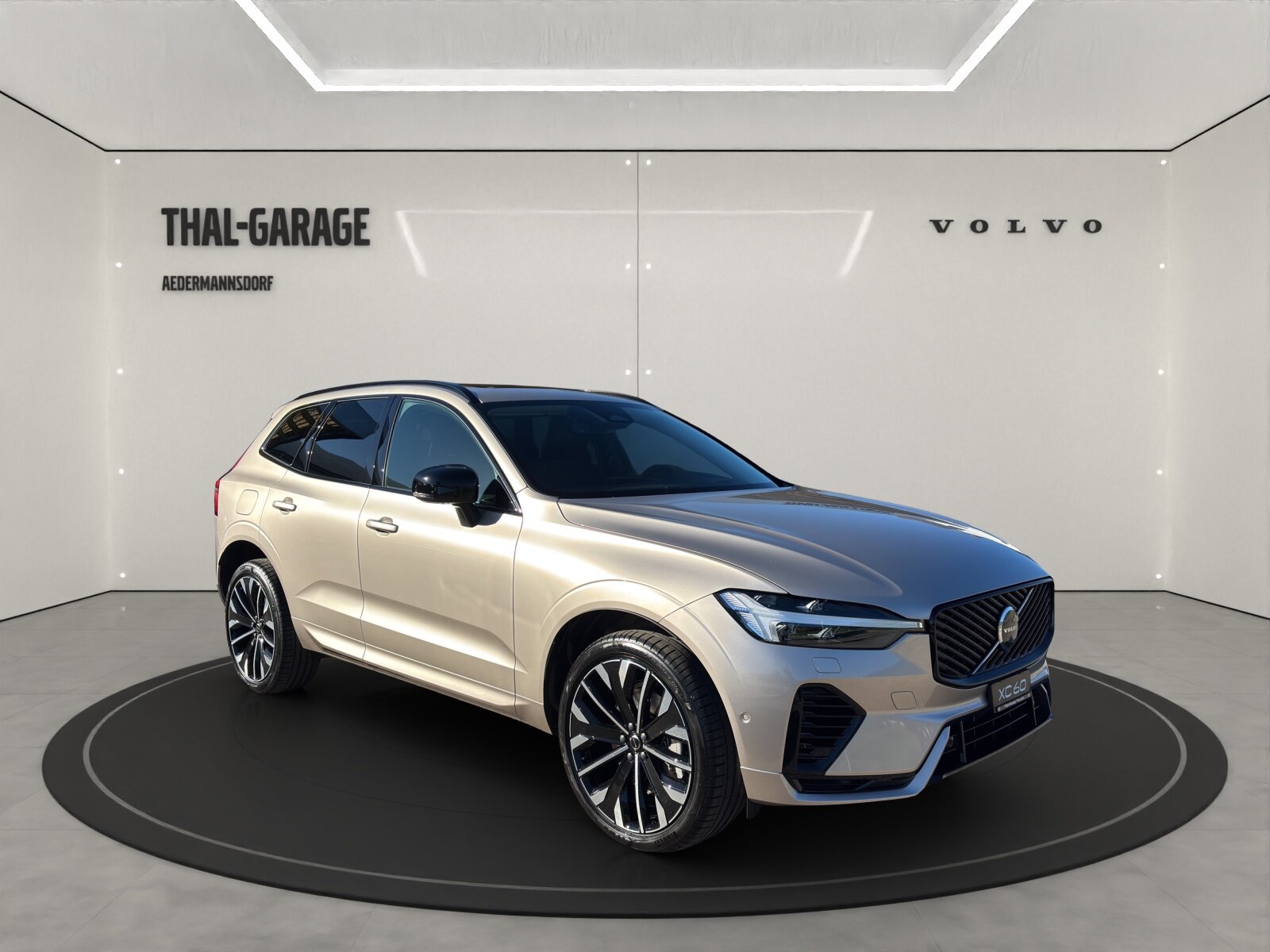 VOLVO XC60 2.0 T8 TE Ultra Dark eAWD, Hybride Rechargeable Essence/Électricité, Voiture nouvelle, Automatique - 3
