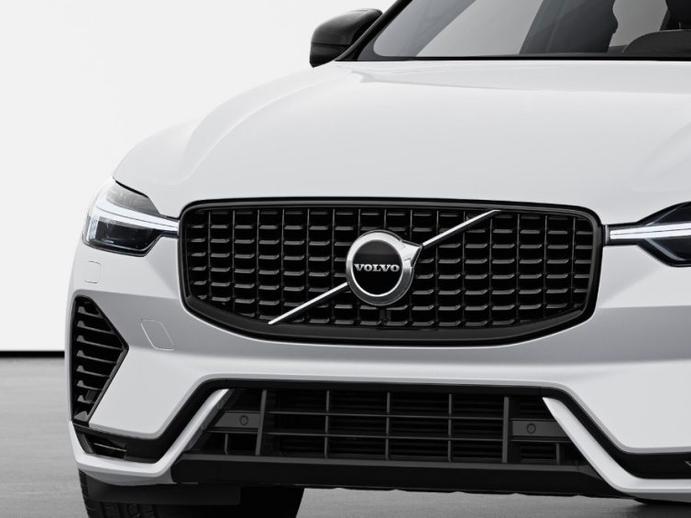VOLVO XC60 2.0 T6 TE R-Design eAWD, Plug-in-Hybrid Benzin/Elektro, Occasion / Gebraucht, Automatik