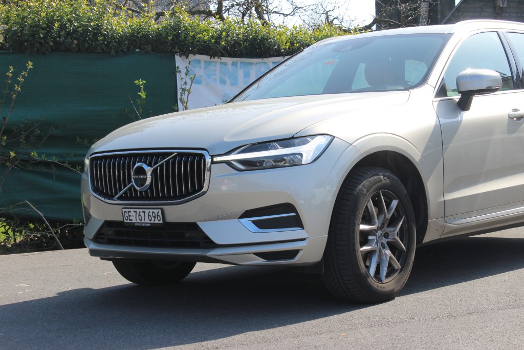 VOLVO XC60 2.0 D4 Inscription AWD, Diesel, Occasion / Utilisé, Manuelle - 4