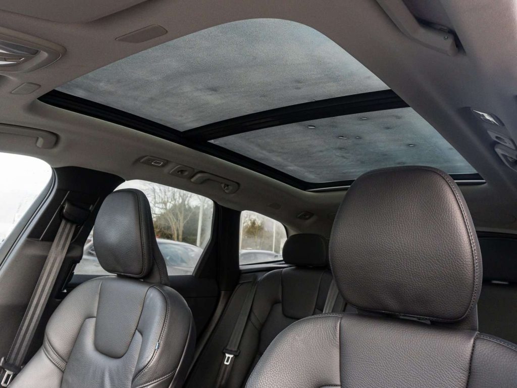 VOLVO XC60 2.0 T6 TE Plus Dark eAWD, Plug-in-Hybrid Benzin/Elektro, Occasion / Gebraucht, Automatik - 5