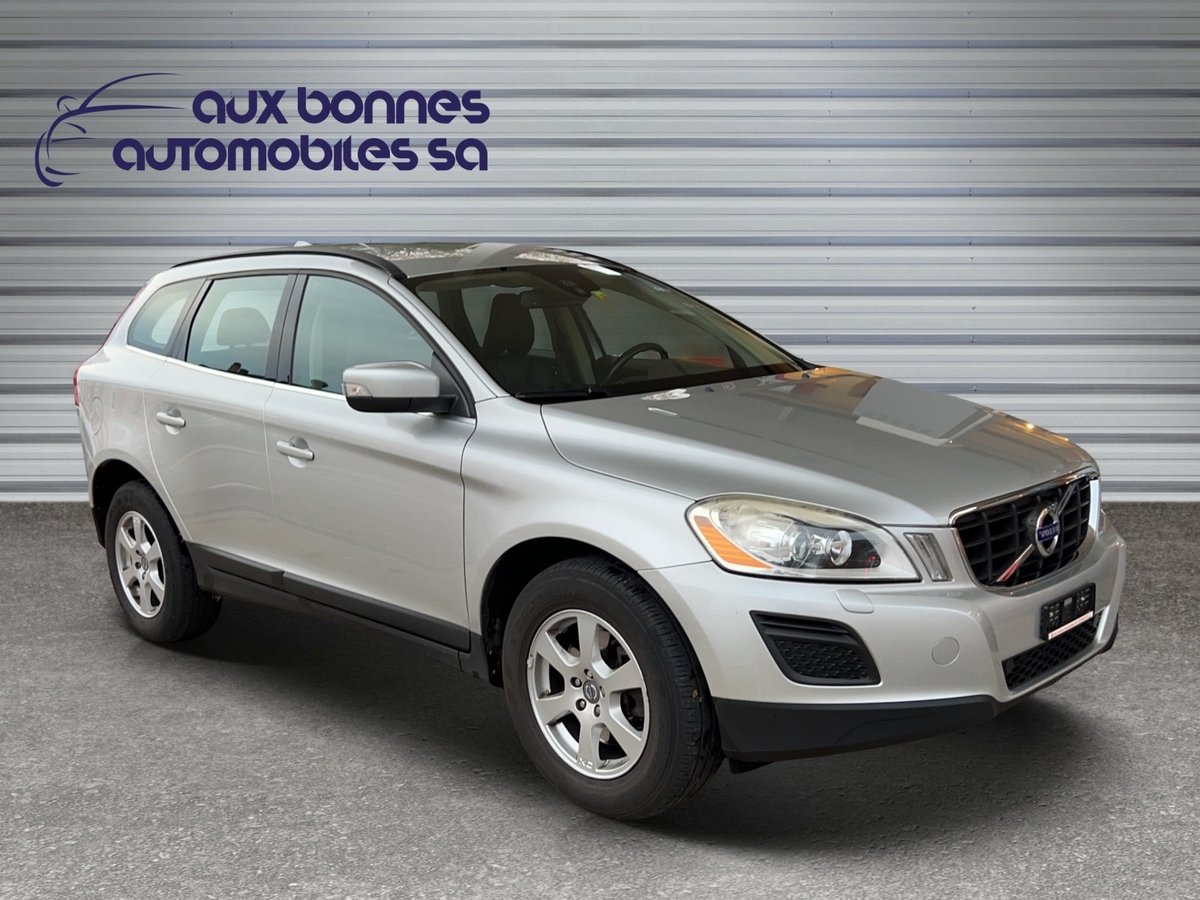 VOLVO XC60 D5 AWD Momentum Geartronic, Diesel, Occasion / Gebraucht, Automatik - 3