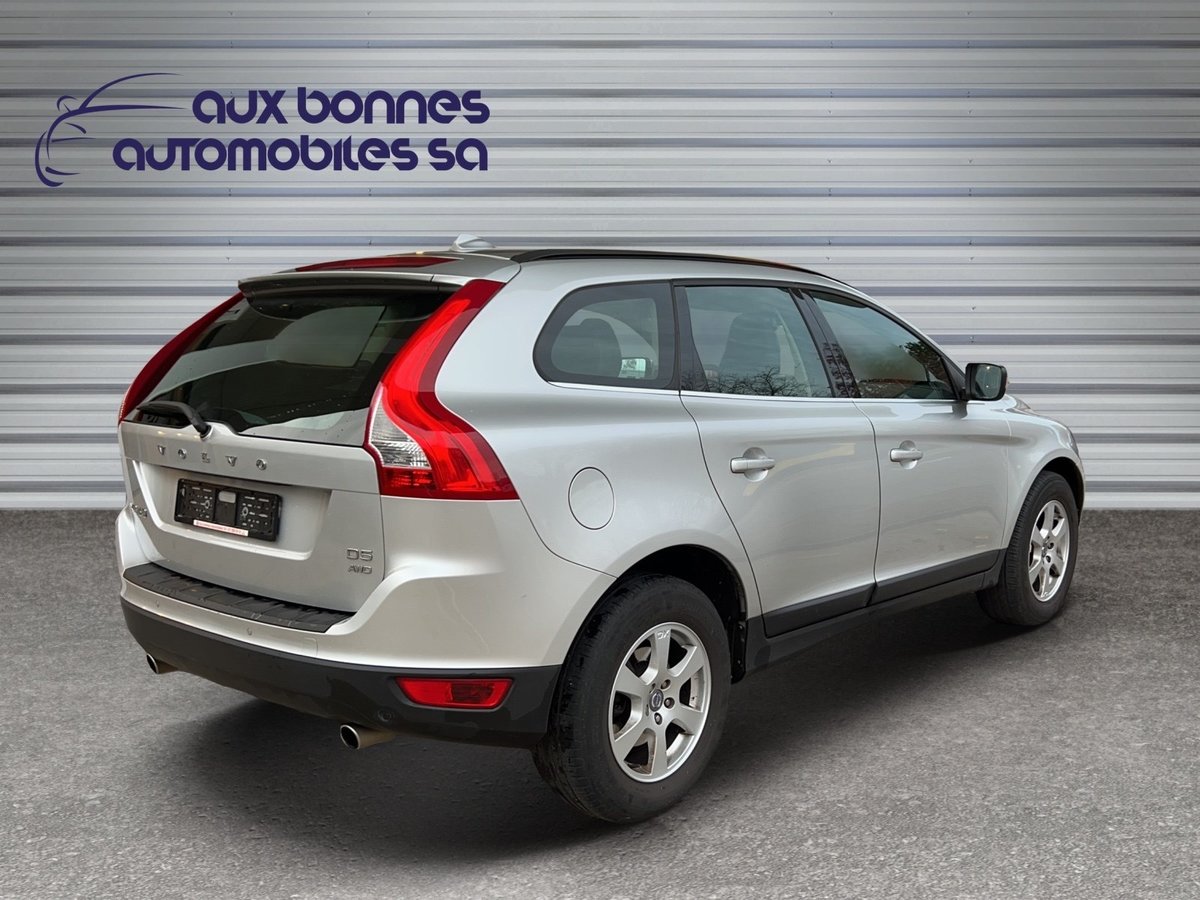 VOLVO XC60 D5 AWD Momentum Geartronic, Diesel, Occasion / Gebraucht, Automatik - 4