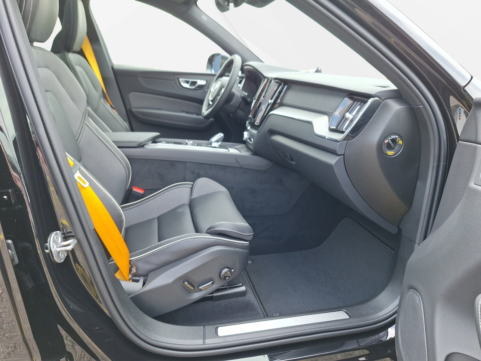 VOLVO XC60 2.0 T8 TE Polestar eAWD, Plug-in-Hybrid Benzina/Elettrica, Occasioni / Usate, Automatico - 6
