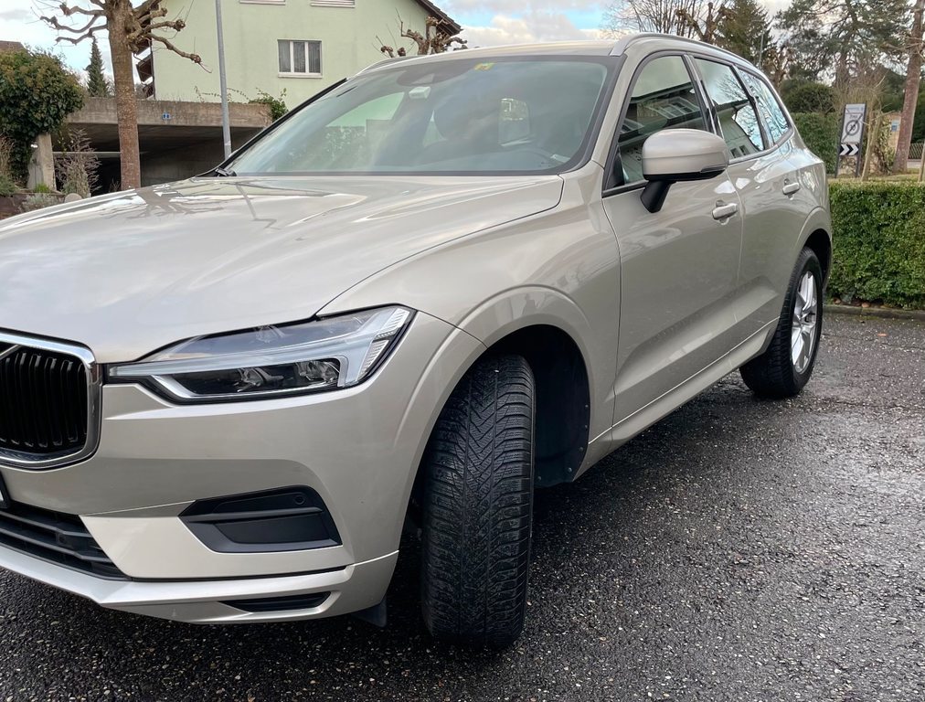 VOLVO XC60 2.0 D4 Momentum, Diesel, Occasion / Utilisé, Manuelle - 2