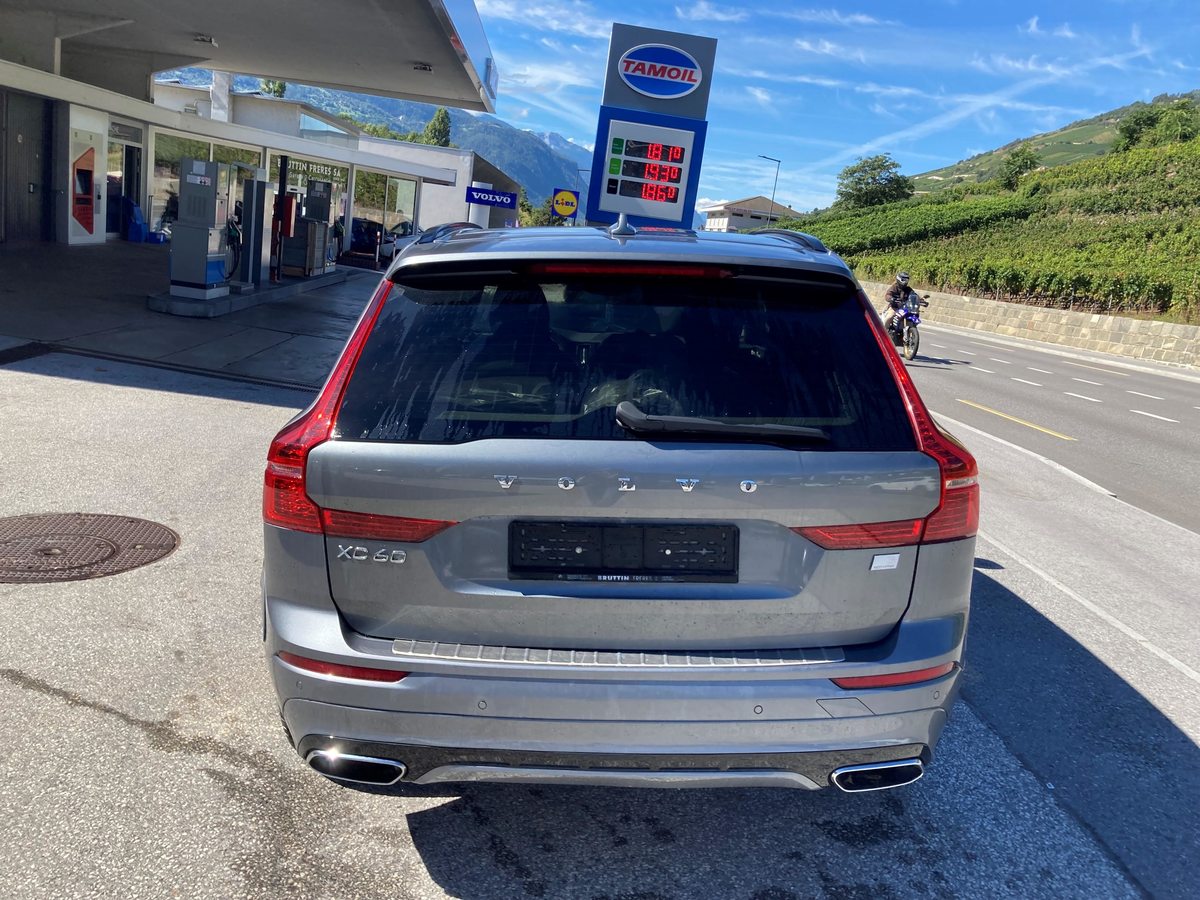 VOLVO XC60 2.0 T6 TE R-Design eAWD, Plug-in-Hybrid Petrol/Electric, Second hand / Used, Automatic - 7