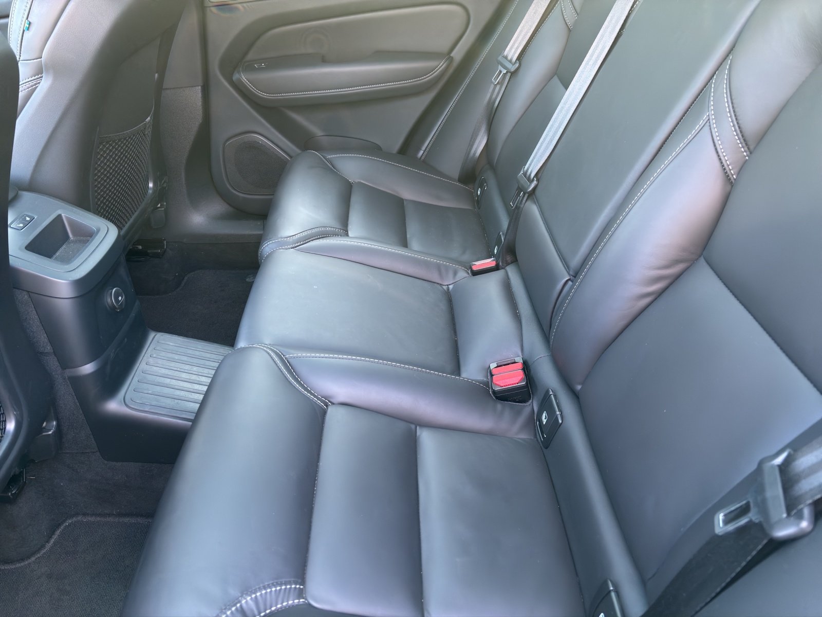 VOLVO XC60 2.0 T8 TE Ultimate Dark eAWD, Plug-in-Hybrid Benzin/Elektro, Occasion / Gebraucht, Automatik - 7