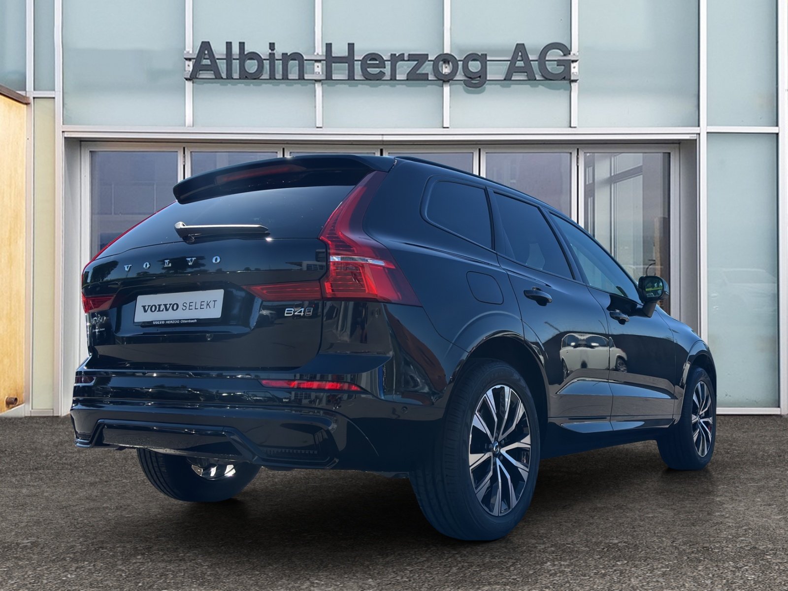 VOLVO XC60 2.0 B4 MH Plus Dark AWD, Mild-Hybrid Diesel/Electric, Second hand / Used, Automatic - 4