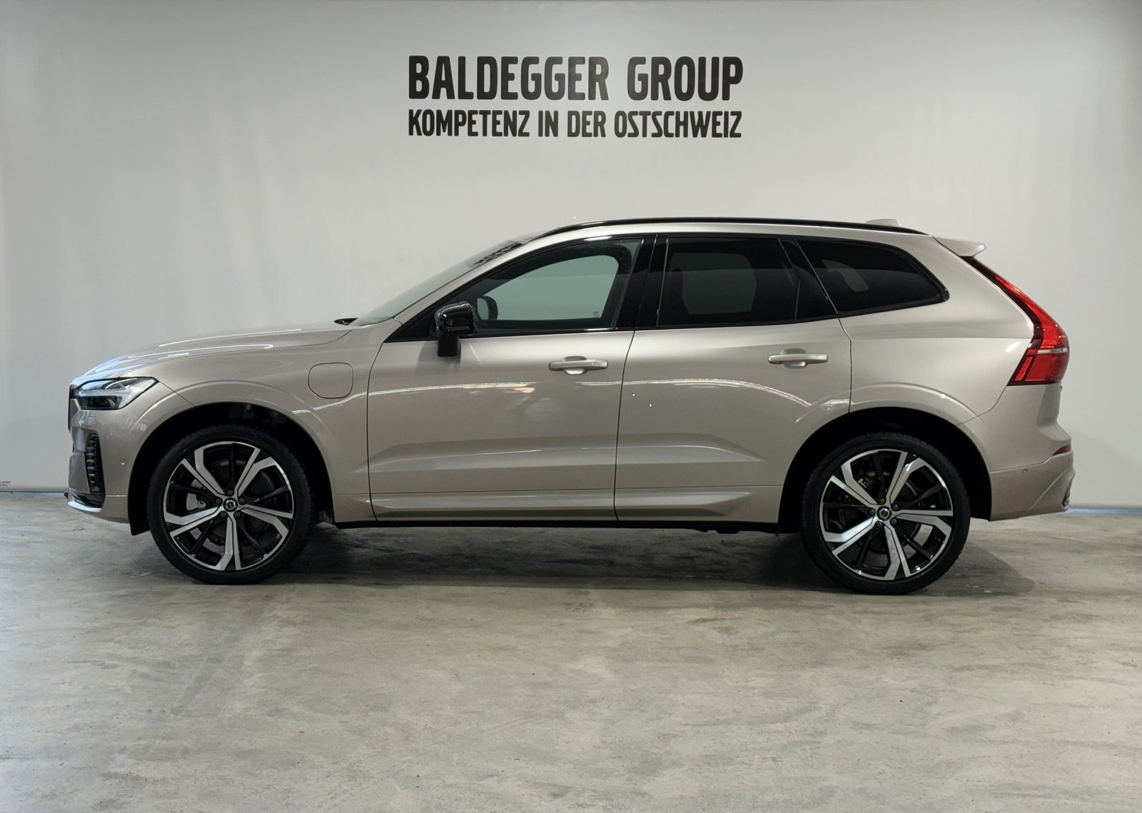 VOLVO XC60 2.0 T6 TE Ultra Dark eAWD, Hybride Integrale Benzina/Elettrica, Occasioni / Usate, Automatico - 2