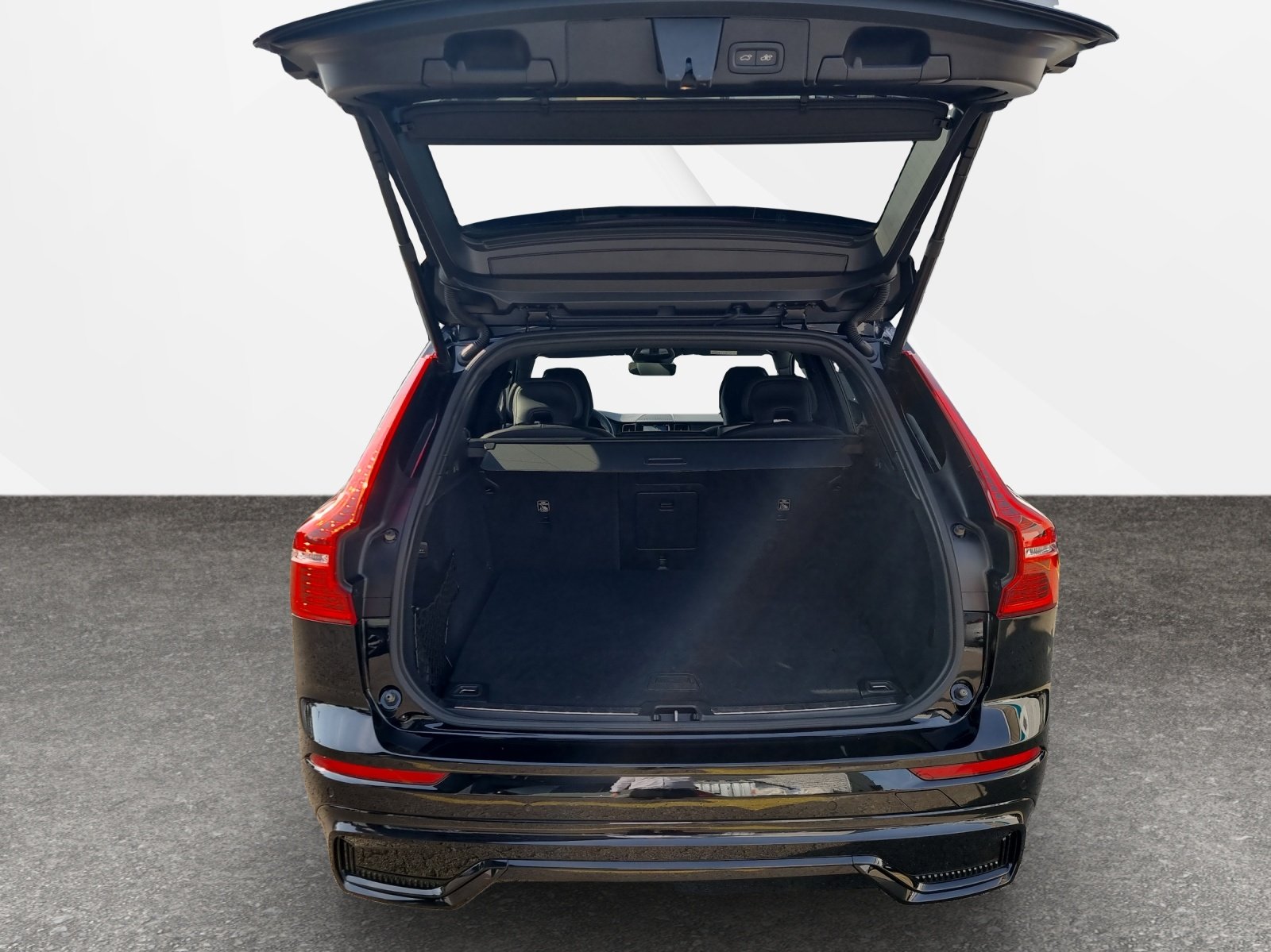 VOLVO XC60 2.0 T6 TE Plus Dark eAWD, Plug-in-Hybrid Benzin/Elektro, Occasion / Gebraucht, Automatik - 6