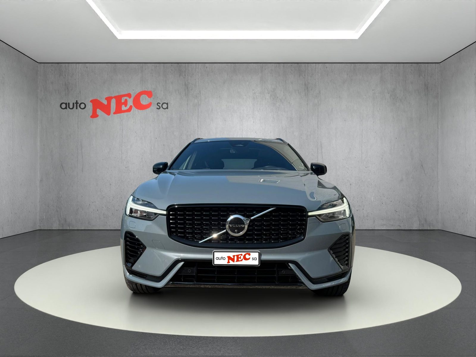 VOLVO XC60 2.0 T6 TE R-Design eAWD, Plug-in-Hybrid Benzin/Elektro, Occasion / Gebraucht, Automatik - 2
